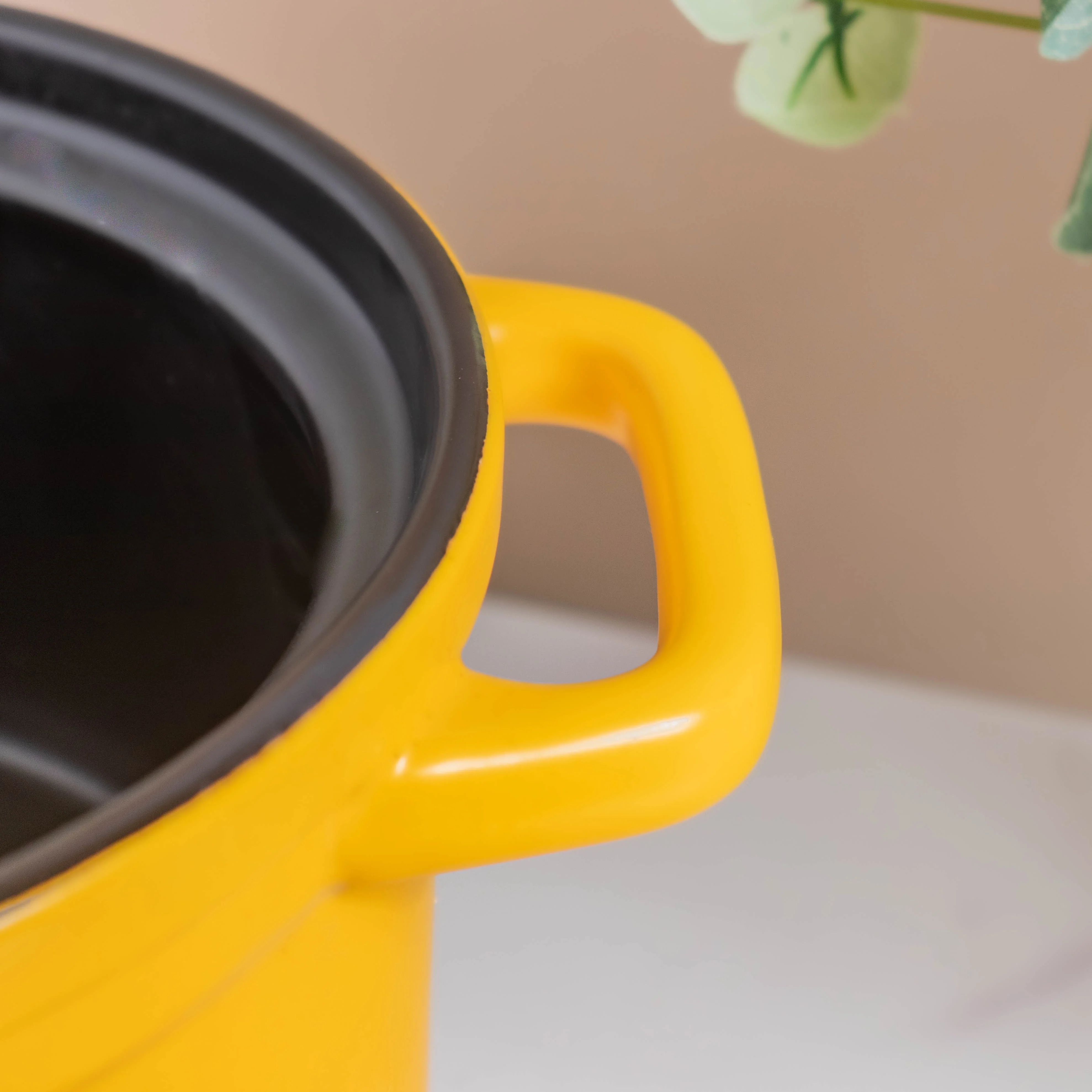 Deep Cooking Pot With Lid - Image 10