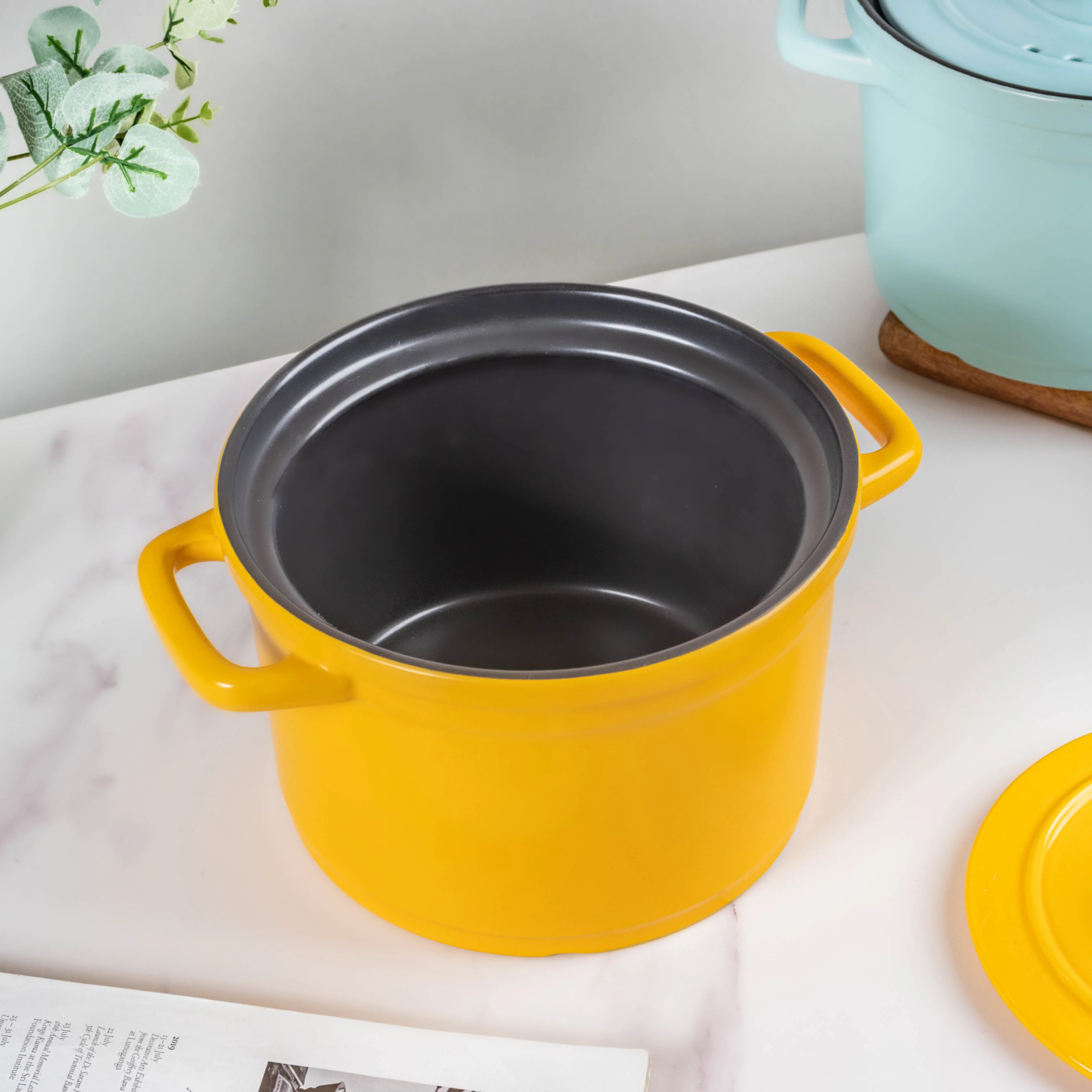 Tall Cooking Pot With Lid - Image 9