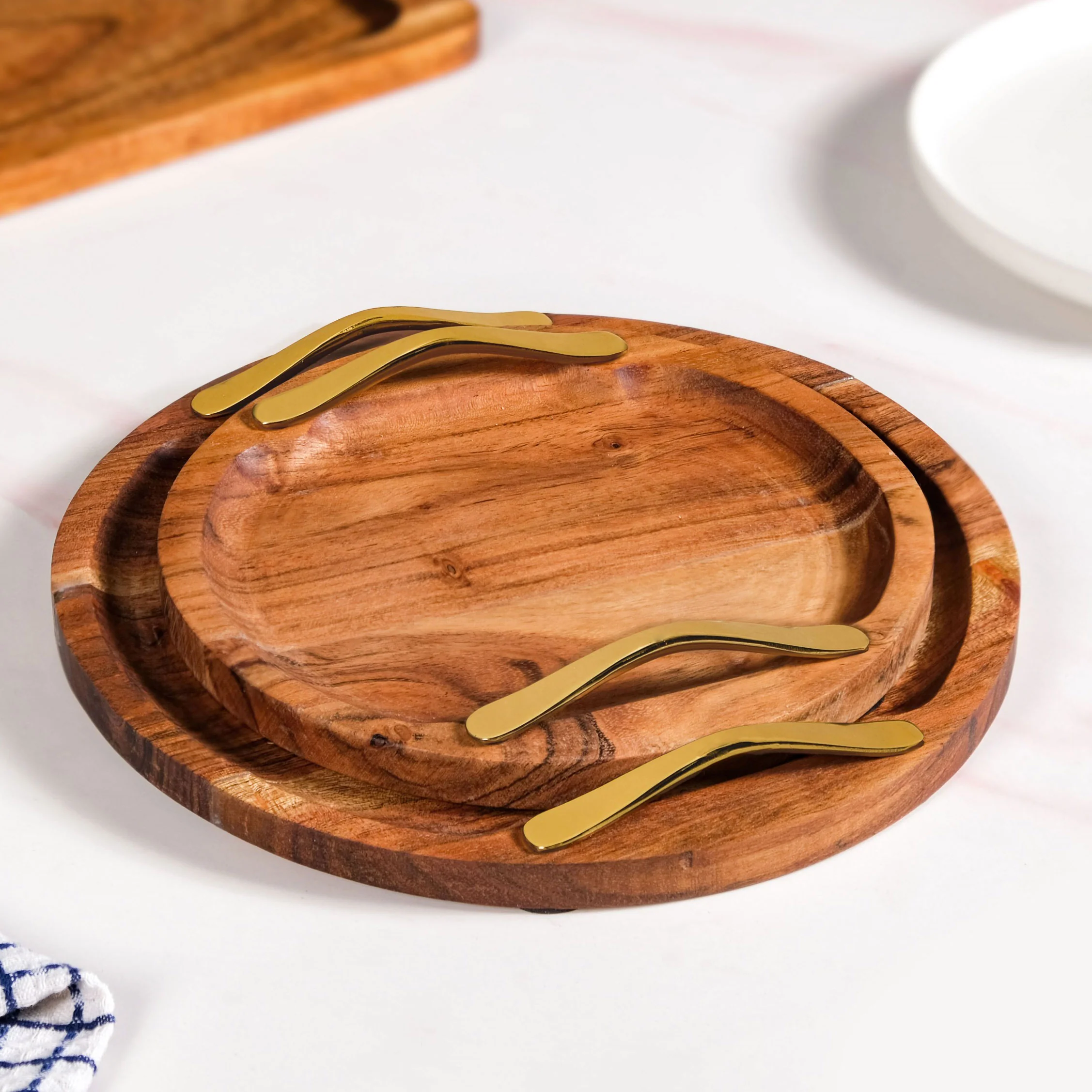 Acacia Round Serving Tray With Golden Handles Set Of 2 - Image 3