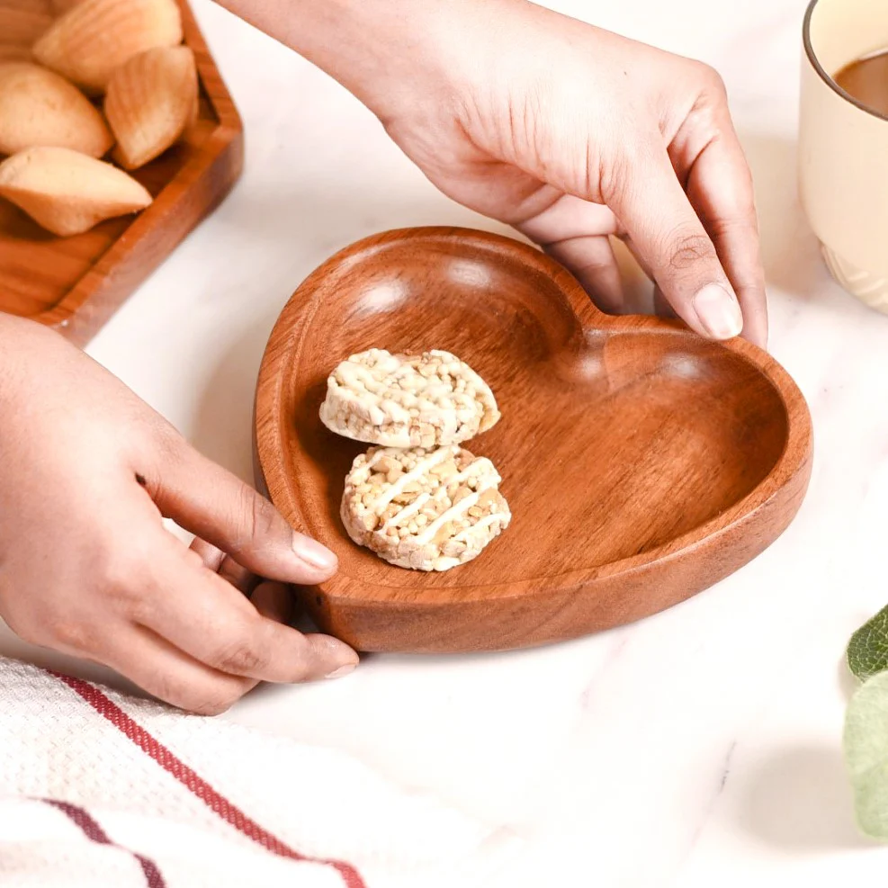 Acacia Wood Heart Dessert Plate 6 Inch - Image 2