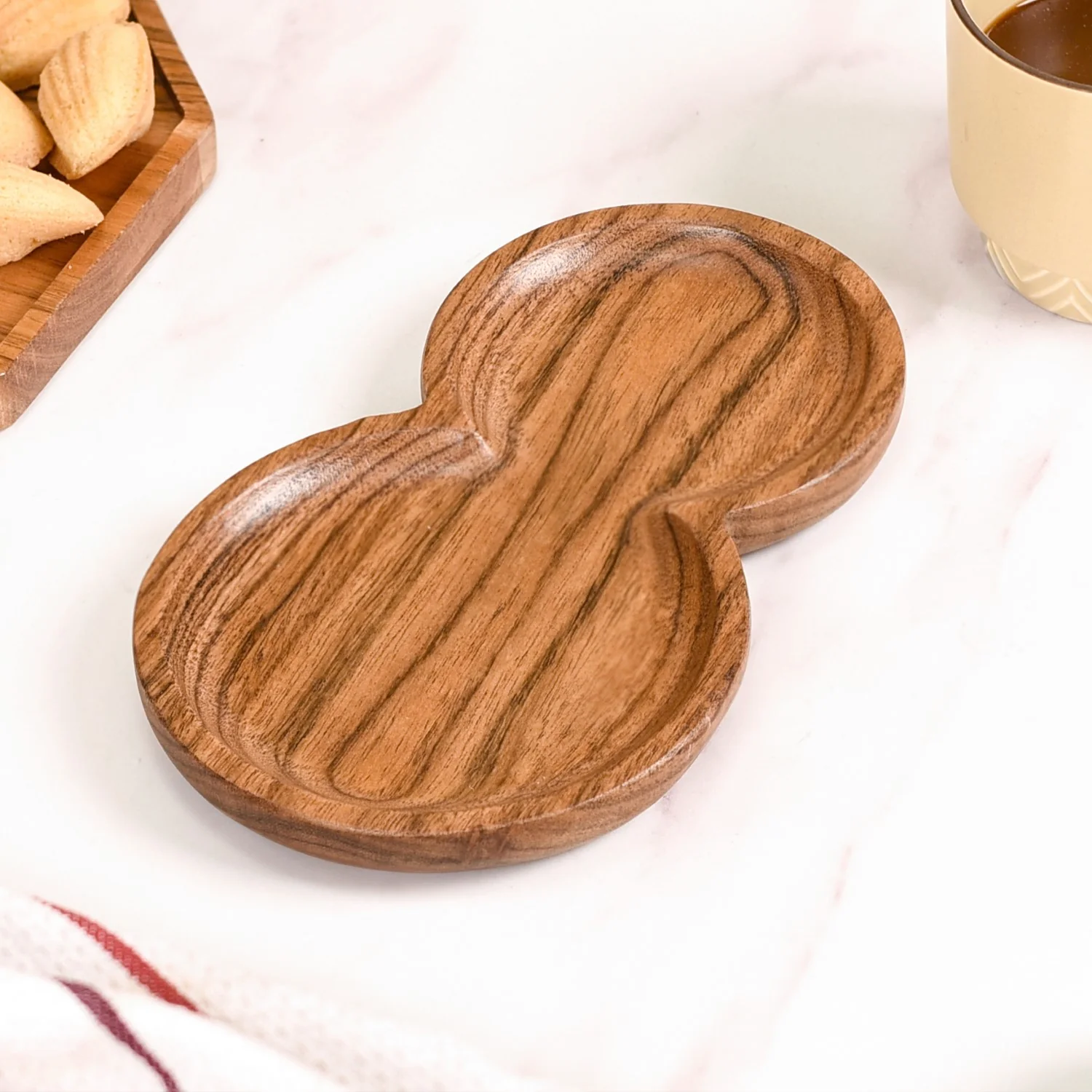 Acacia Wood Eight Shape Serving Platter 8 Inch - Image 8