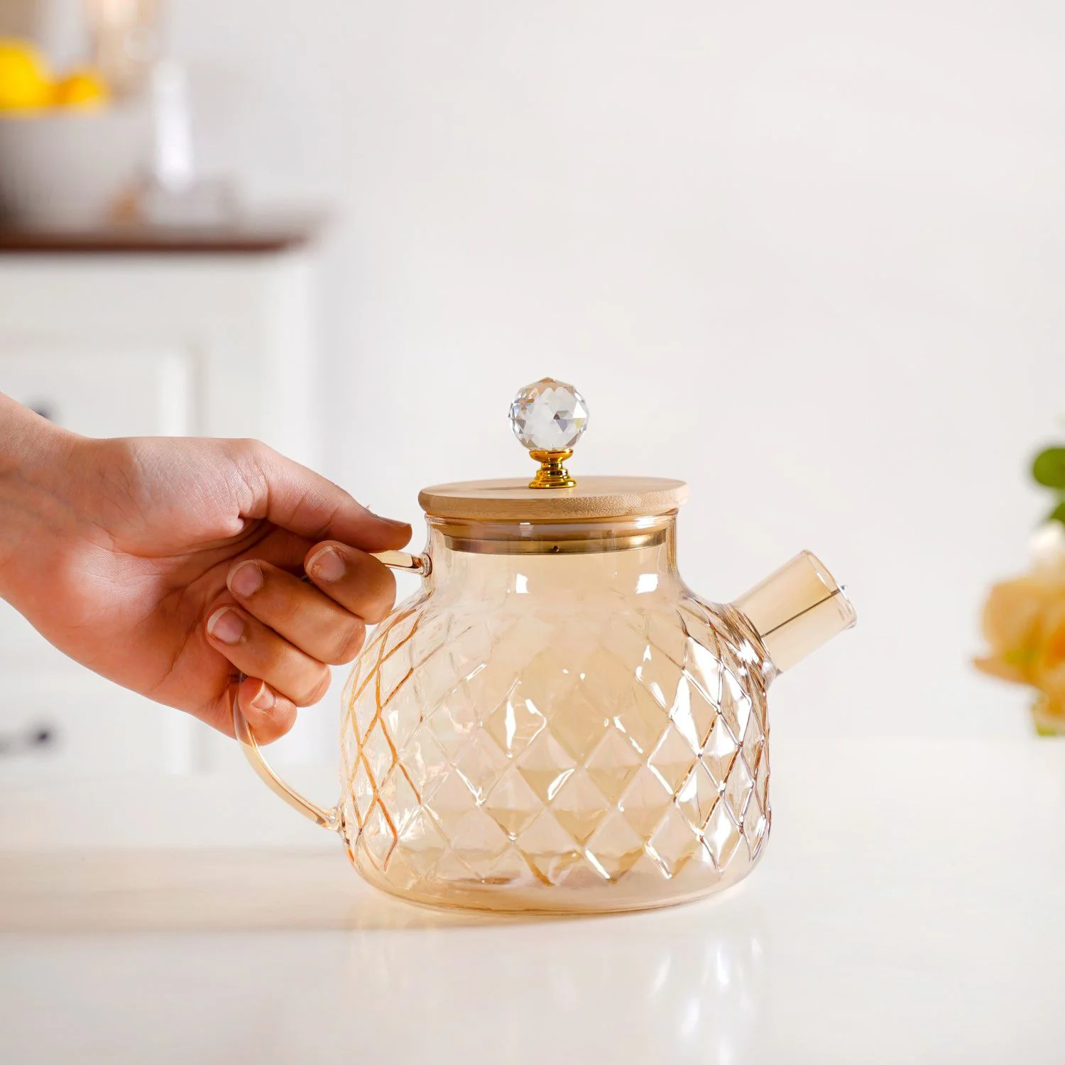 Amber Diamond Glass Jug with Bamboo Lid 1300ml - Image 2