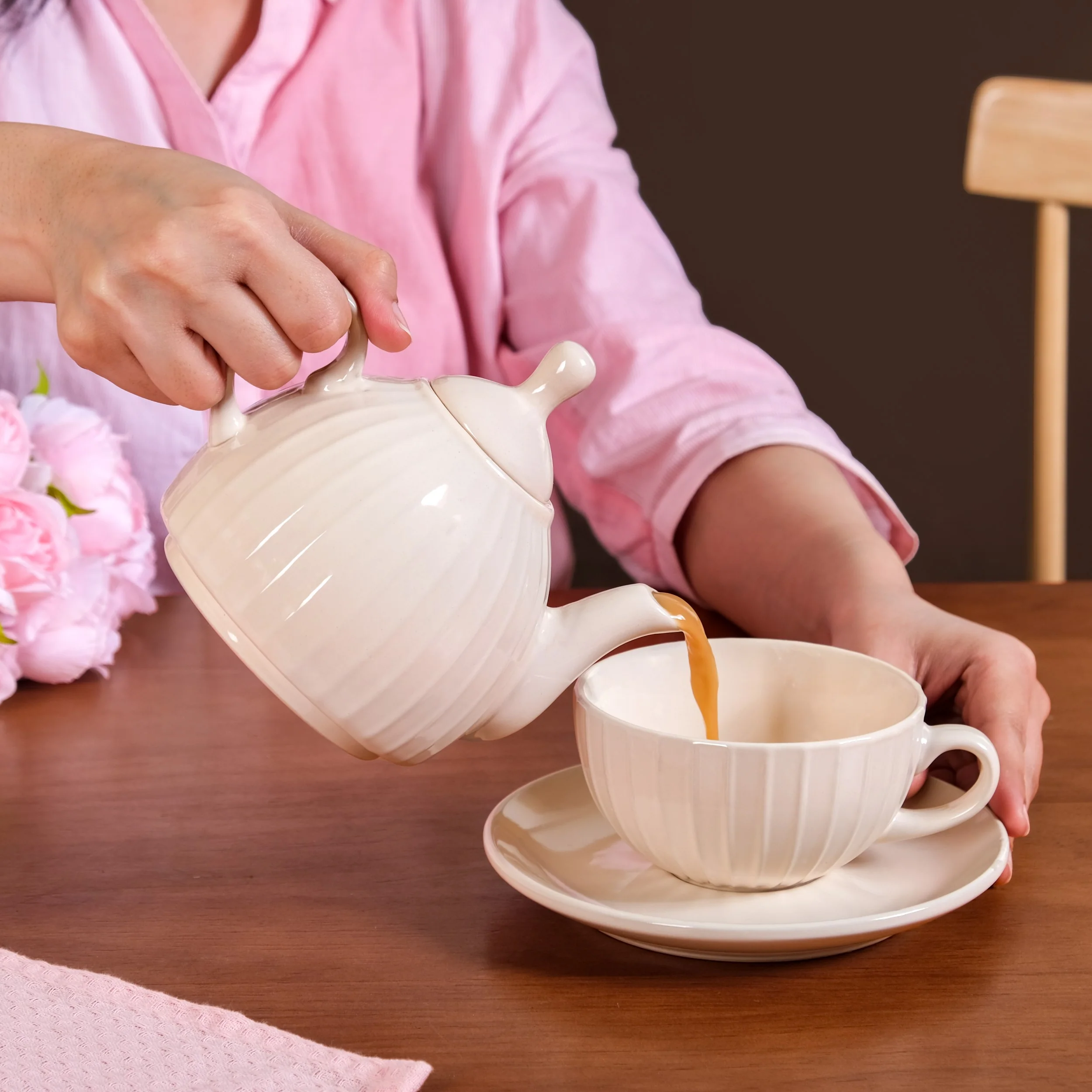 Ambrosia Tea Set With 1 Cup And Saucer Cream - Image 2