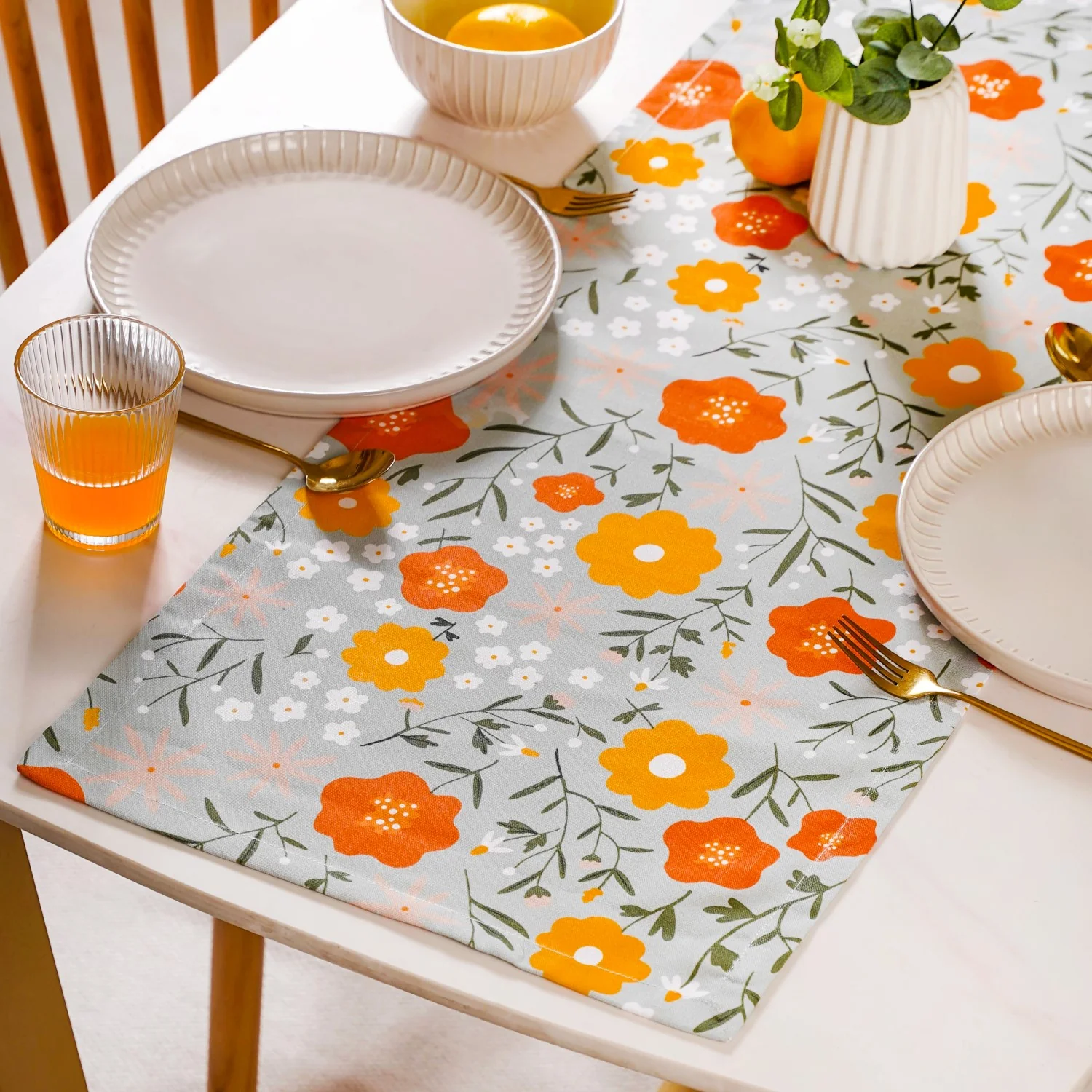 Arancia Complete Table Linen Set With Mats Napkins Runners And Table Cloth - Image 2