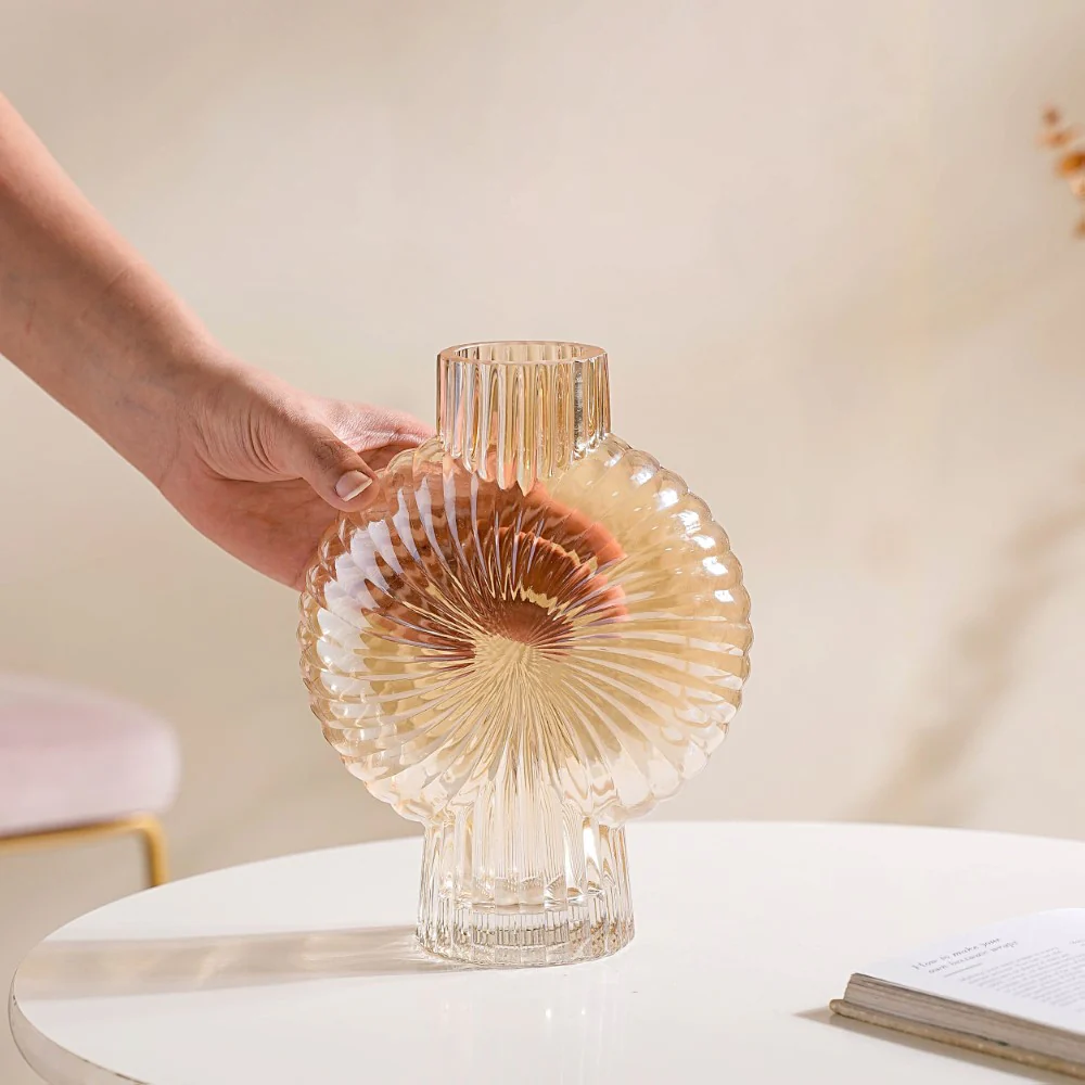 Armadillo Glass Vase Amber Small - Image 2