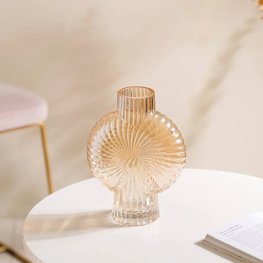 Armadillo Glass Vase Amber Small - Image 4