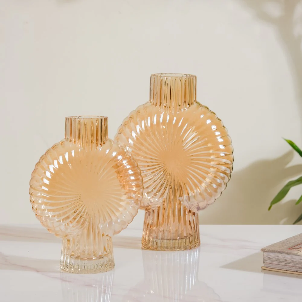 Armadillo Glass Vase Amber Small - Image 9