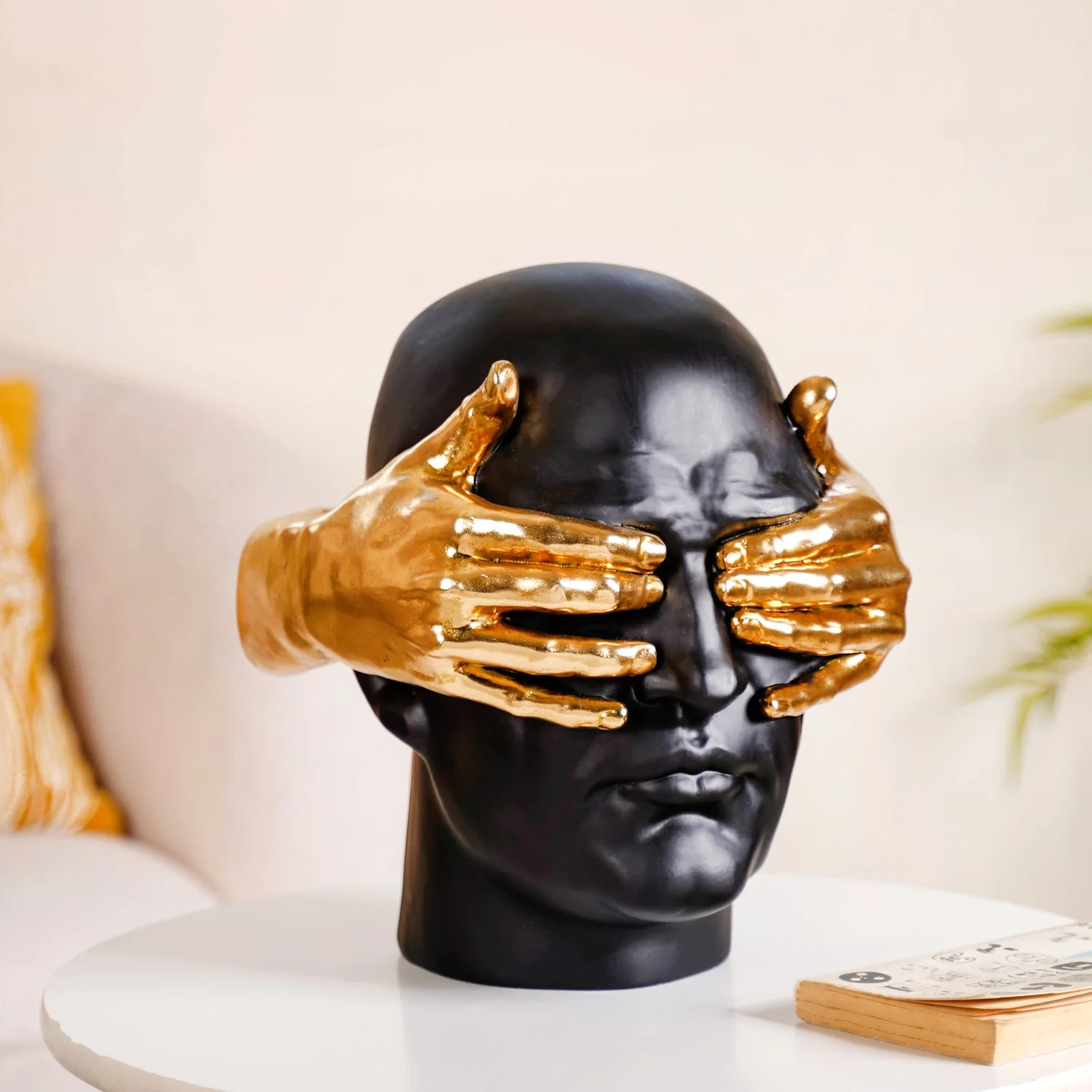 Art Face Showpiece Black And Gold - Image 6