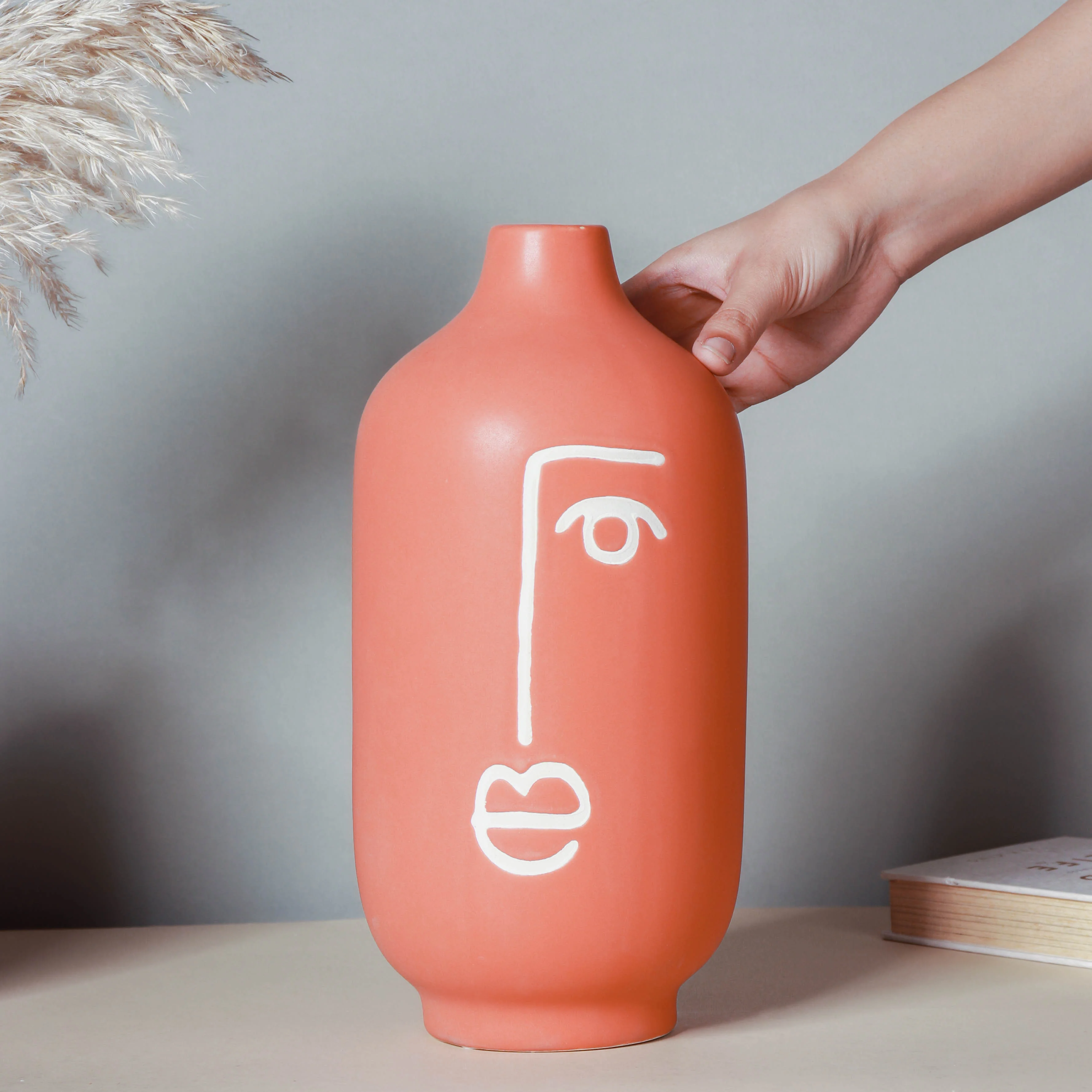 Artistic Face Vase Large - Image 2