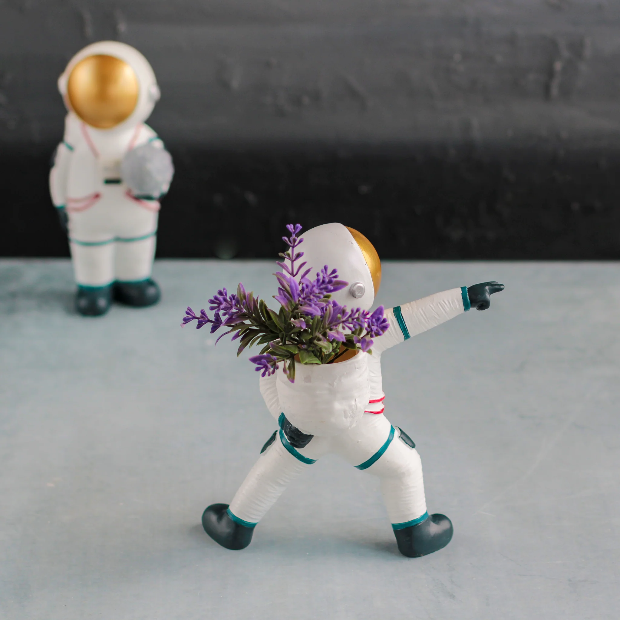 Astronaut Planter - Image 8