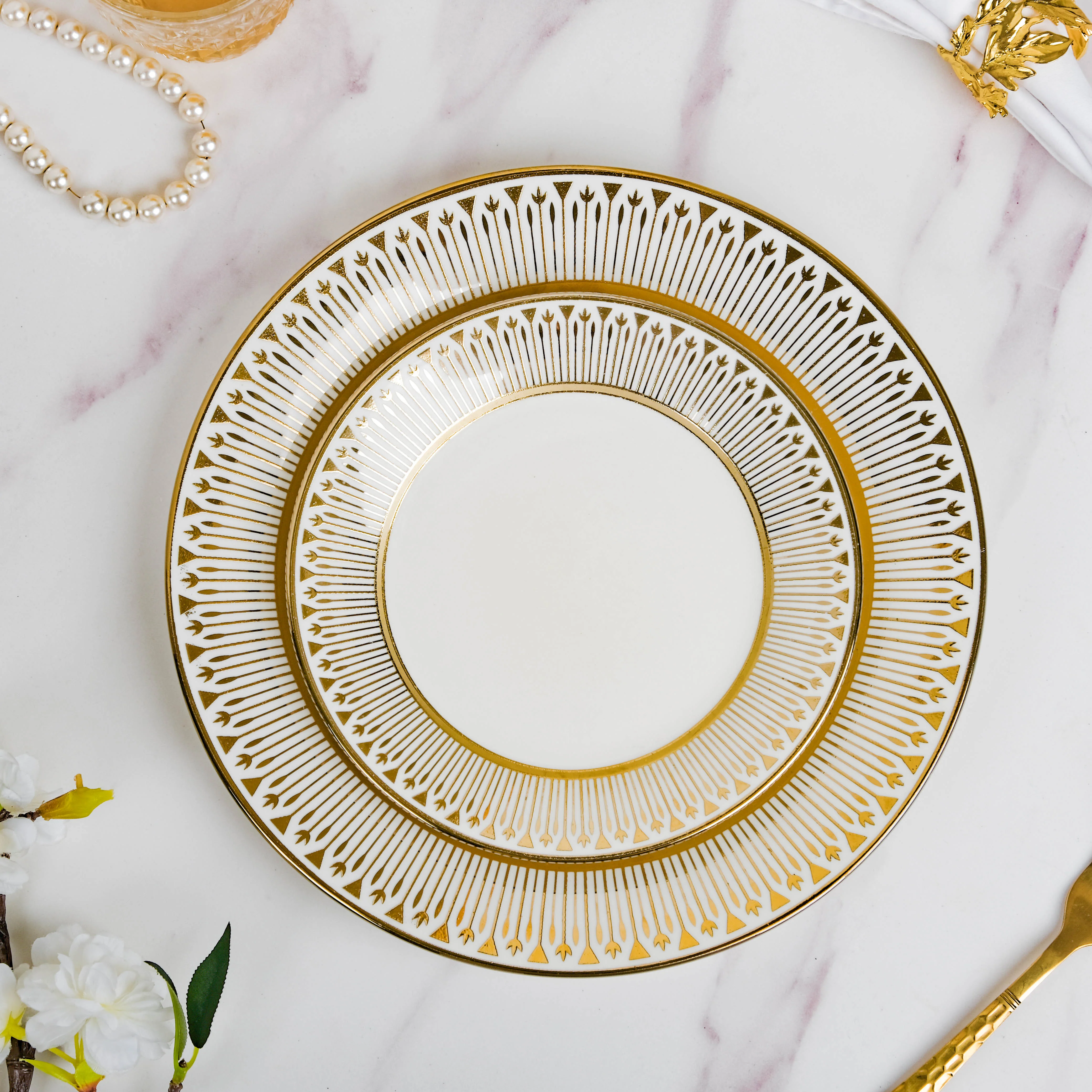 Aurelea Abstract Dinner Plate - Image 4