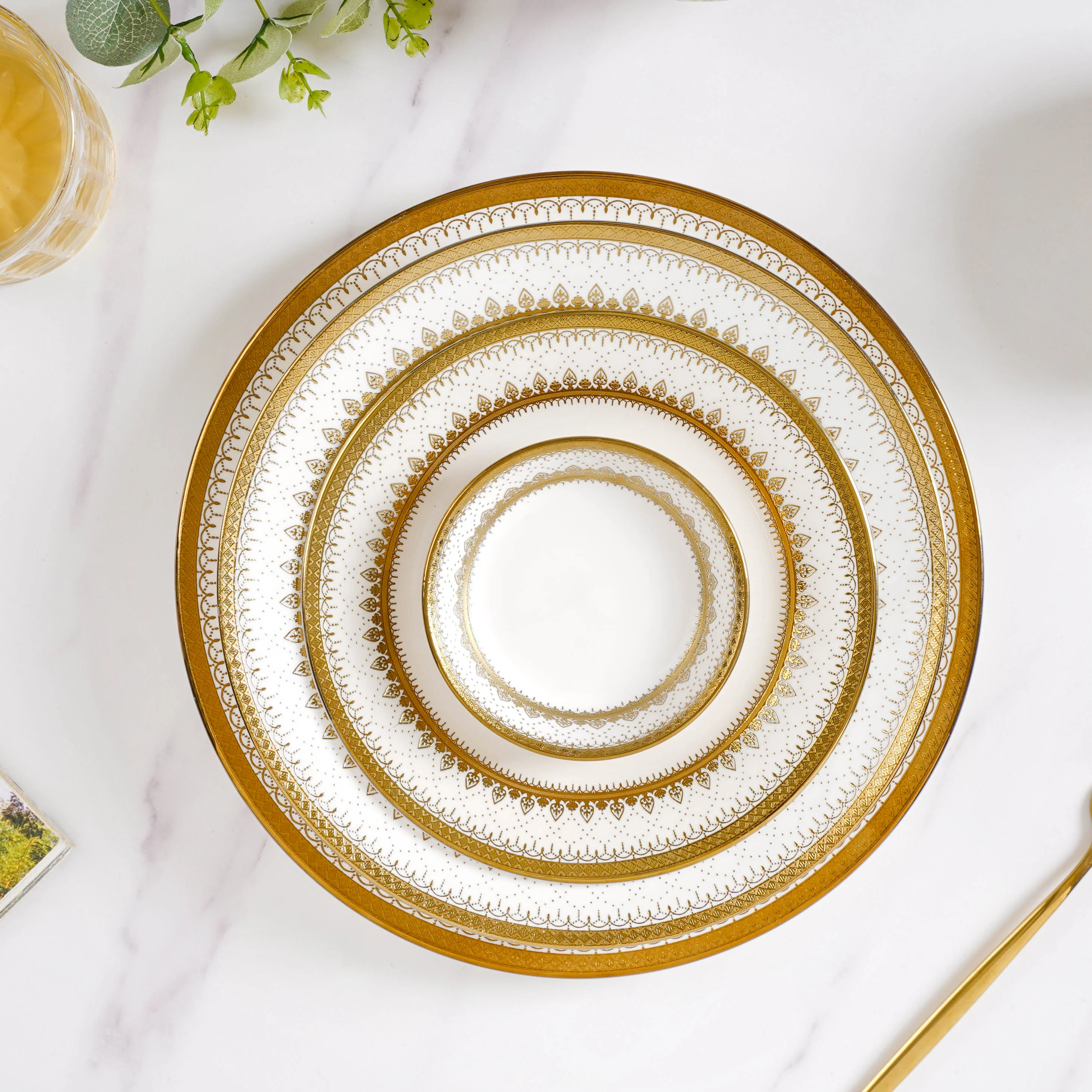 Aurelea 33 Piece Dinnerware For 6 - Image 10
