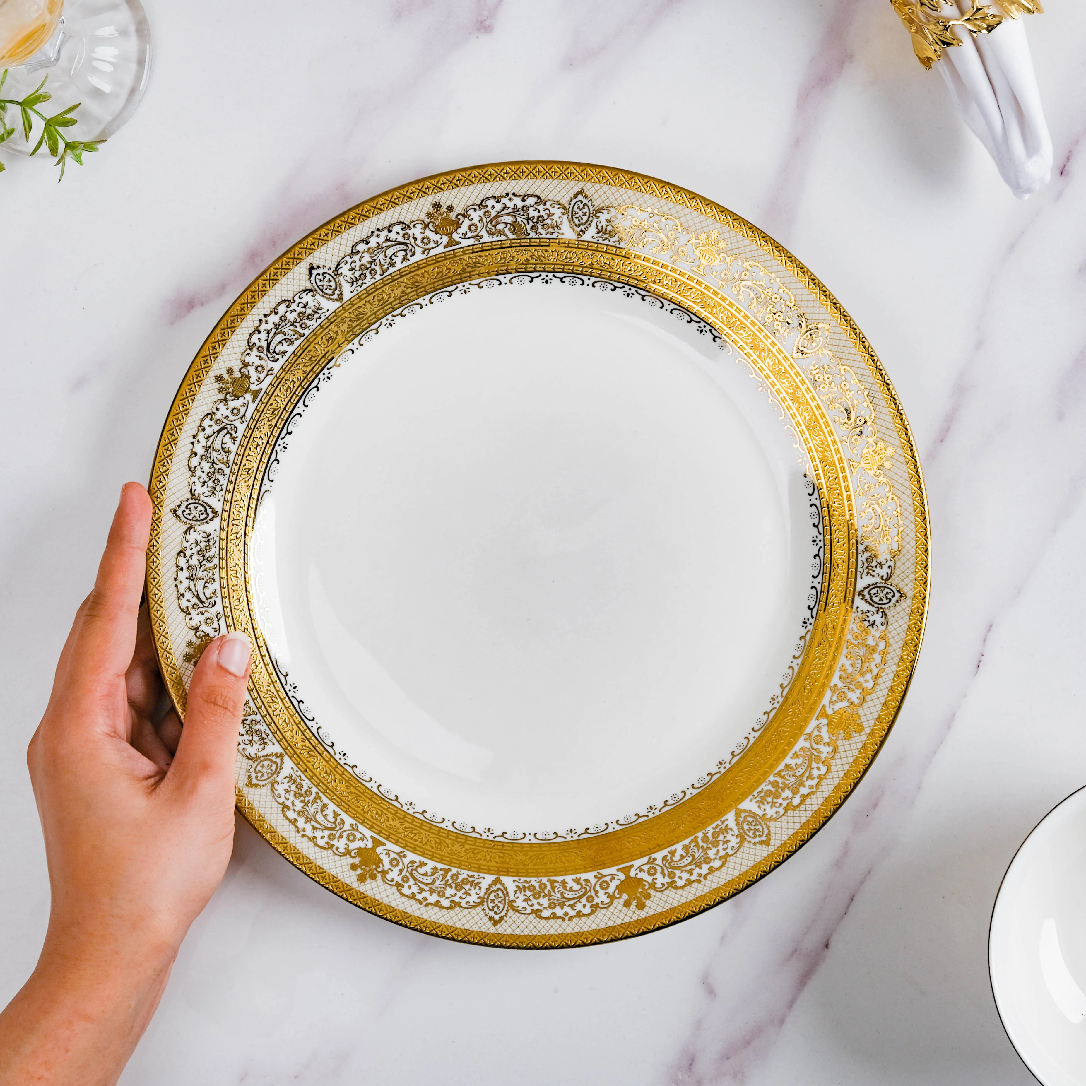 Aurelea Vintage Dinner Plate - Image 2