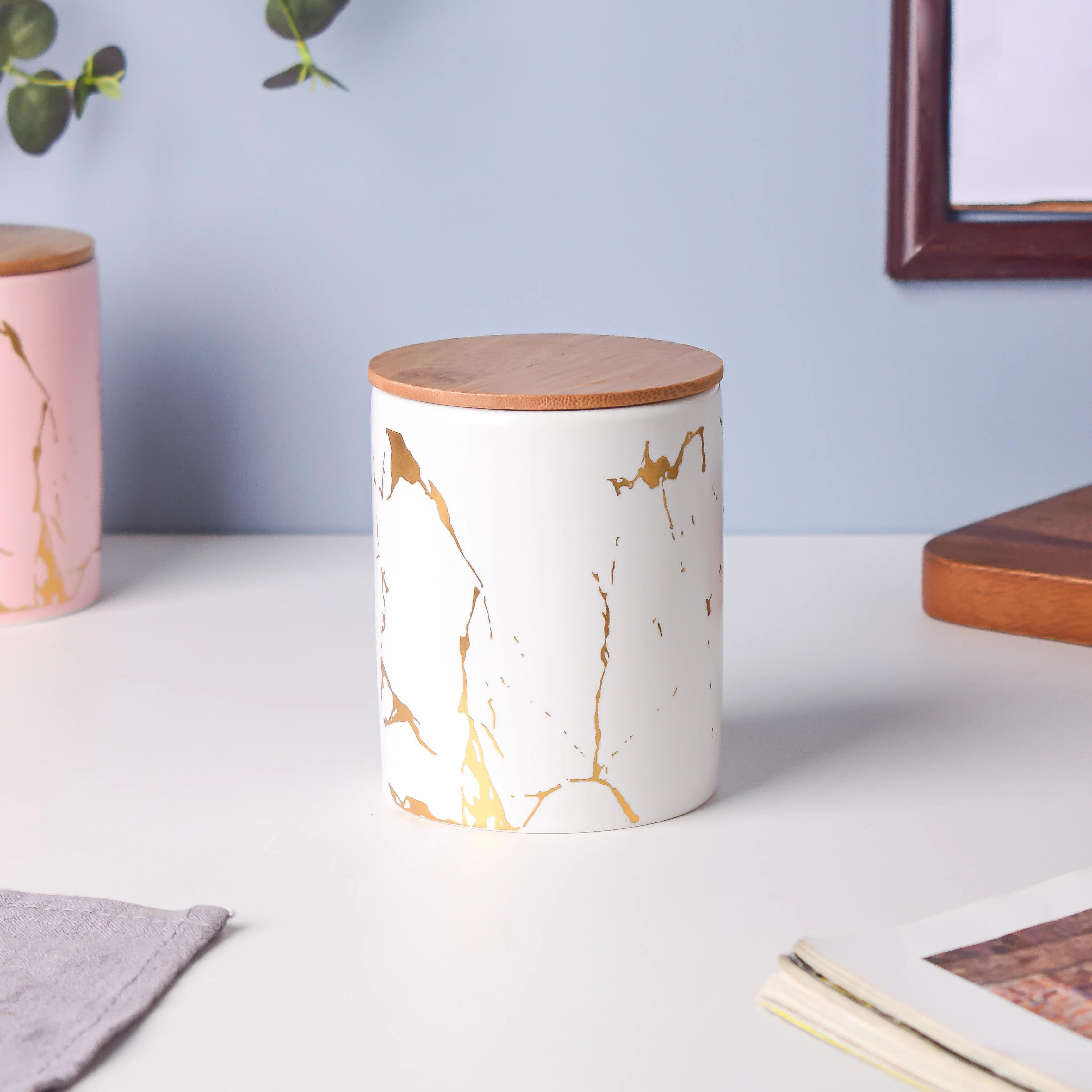Auric Marble White Jar with Lid