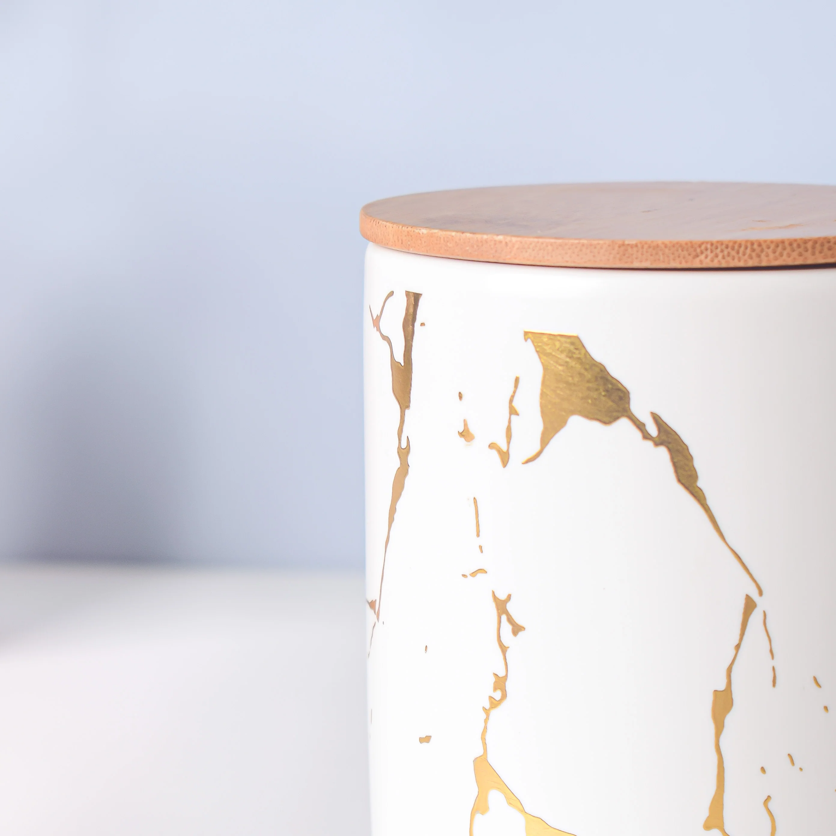 Auric Marble White Jar with Lid - Image 4