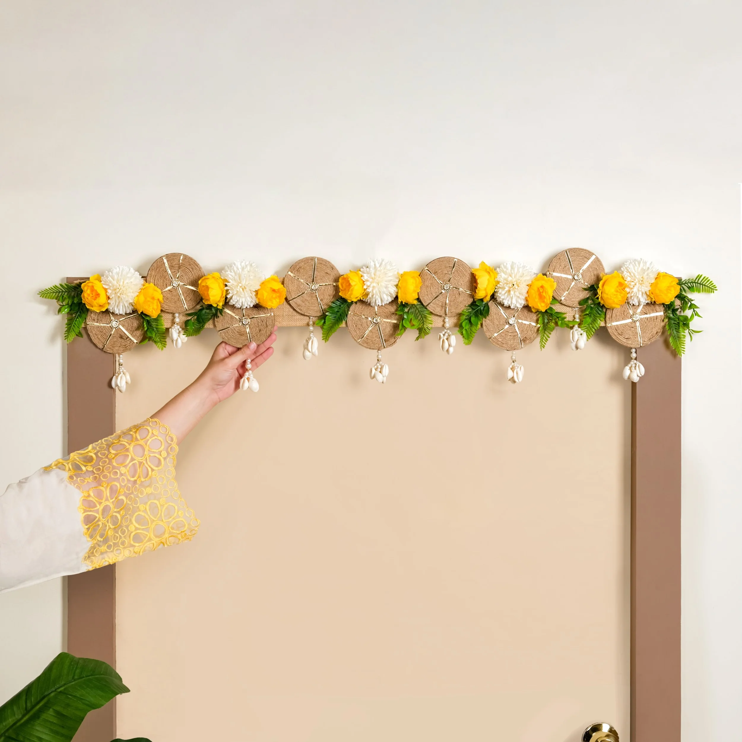 Auspicious Blossom Wall Toran For Festivities - Image 4