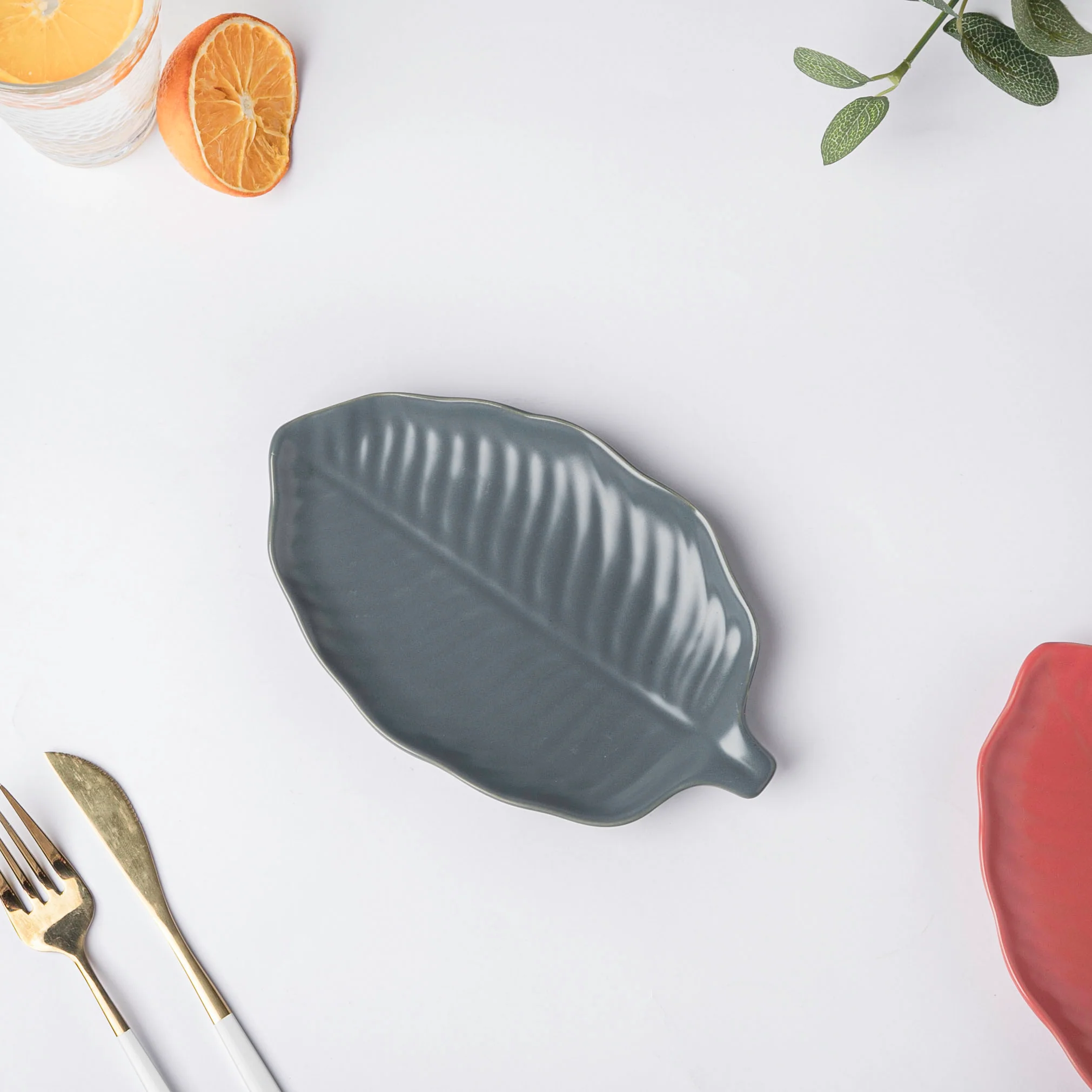 Autumn Grey Leaf Snack Plate 8.5 Inch - Image 3
