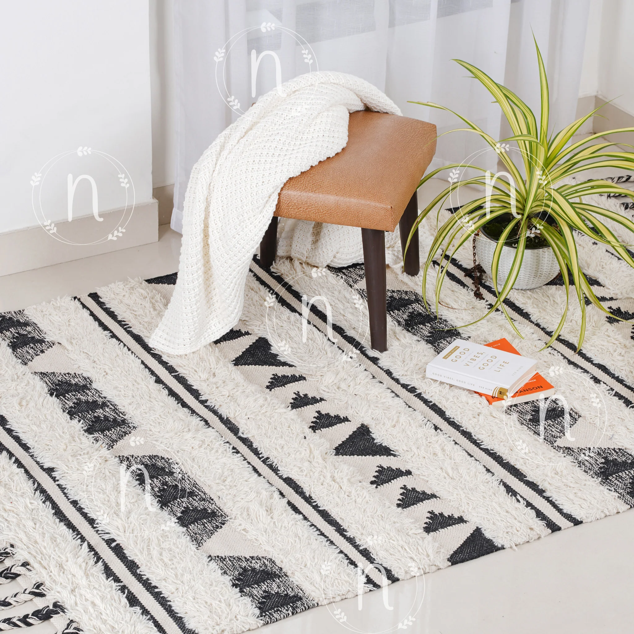Aztec Hand Woven Rug - Image 5