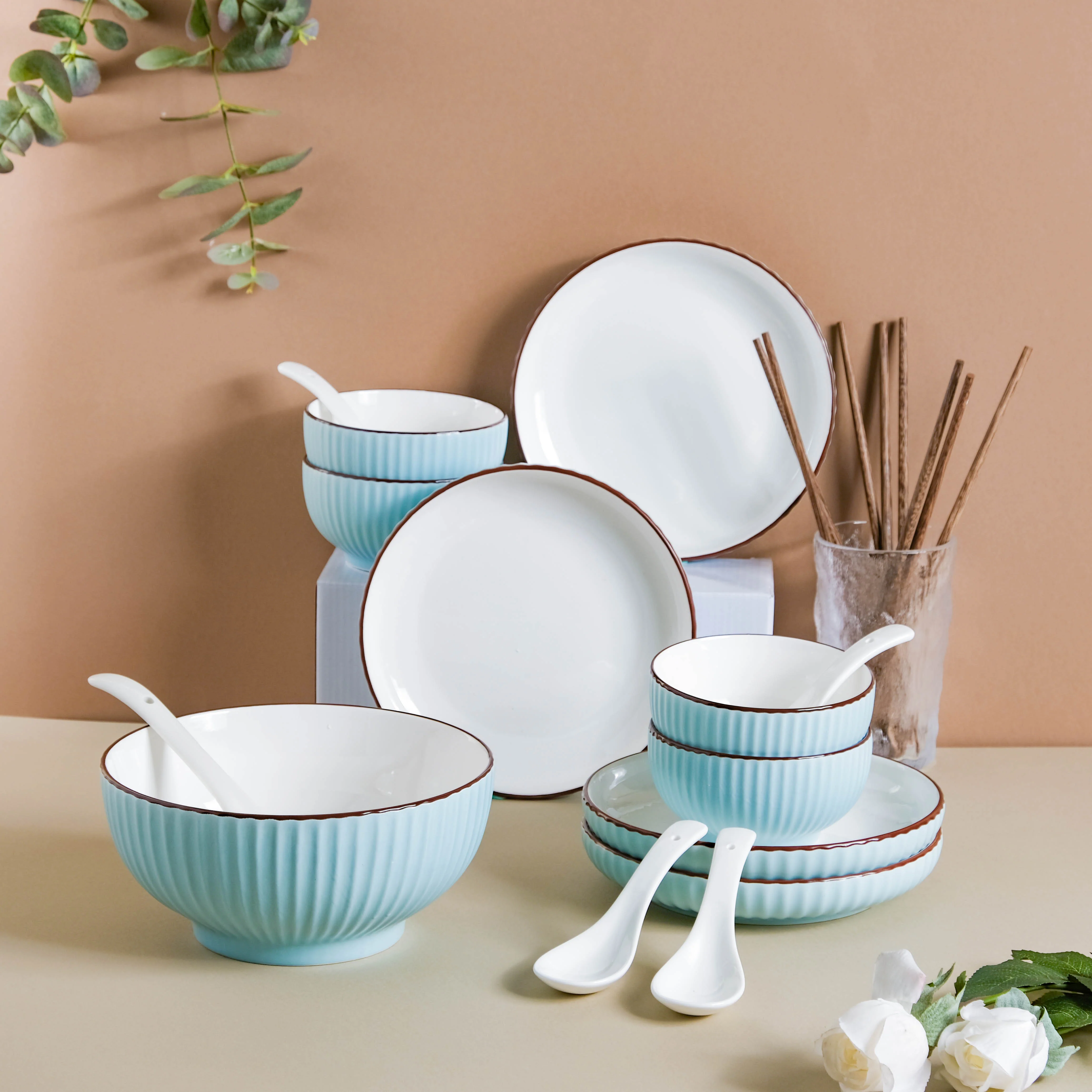 Azure 18 Piece Soup Salad Set For 4 - Image 11