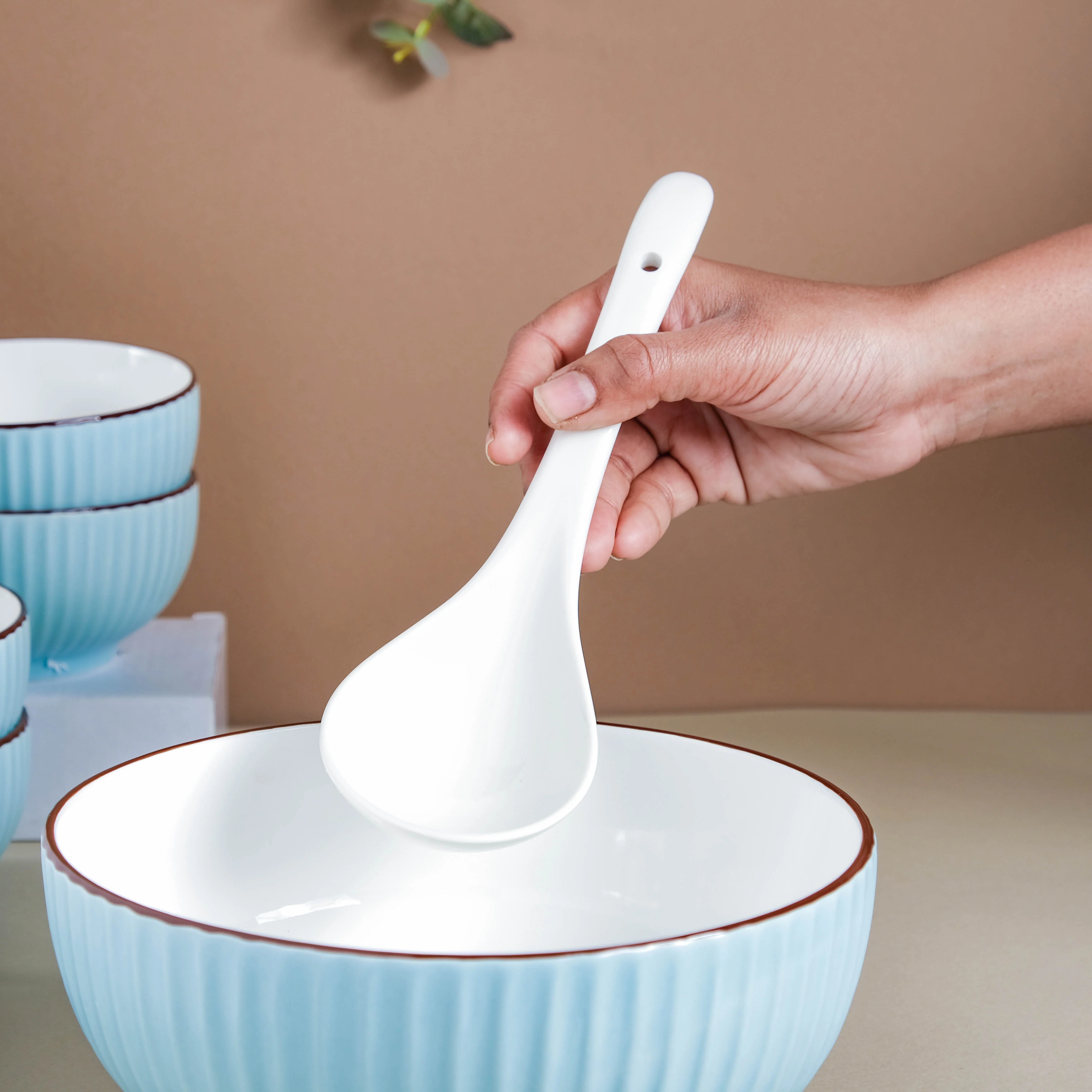 Azure 18 Piece Soup Salad Set For 4 - Image 12