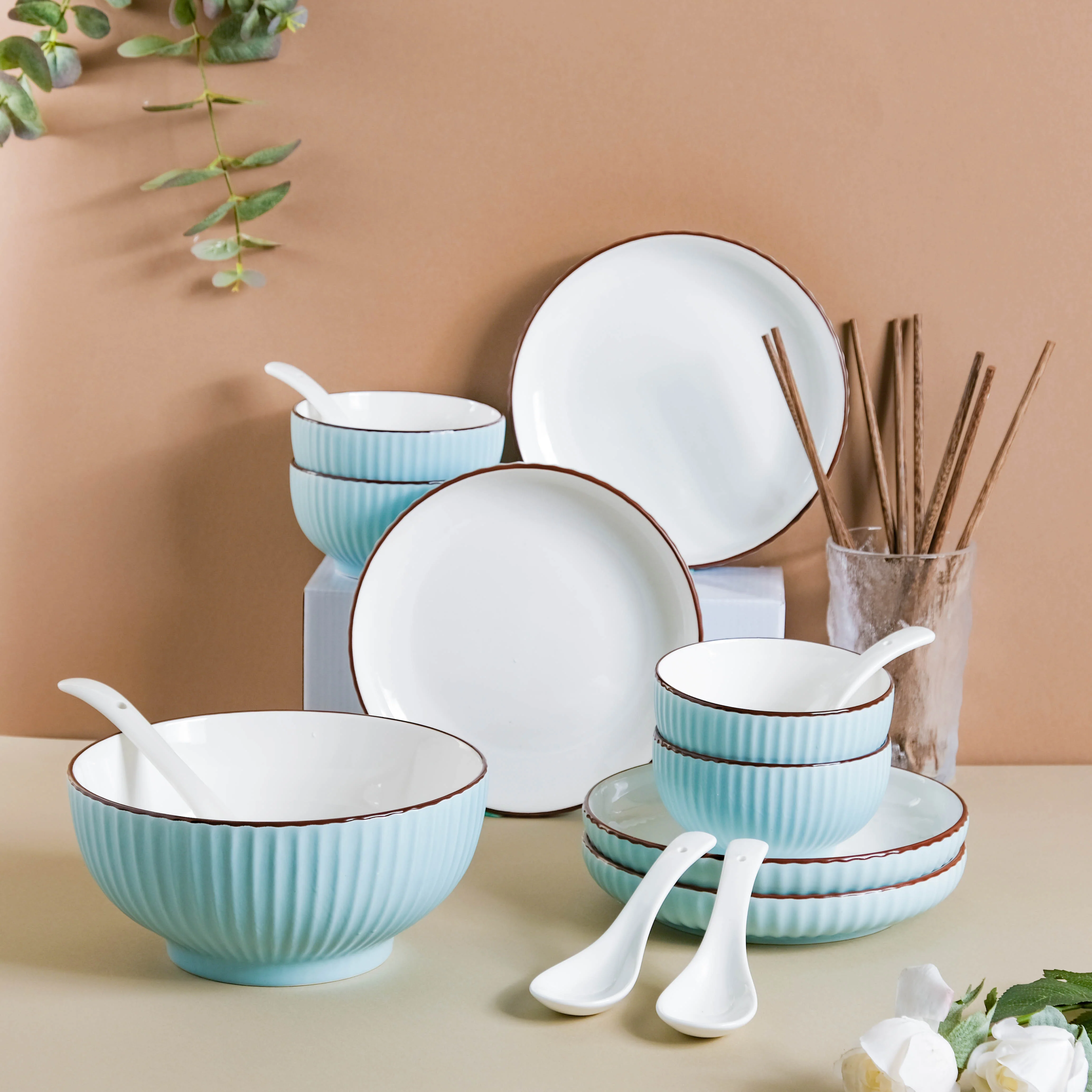 Azure 18 Piece Soup Salad Set For 4 - Image 14