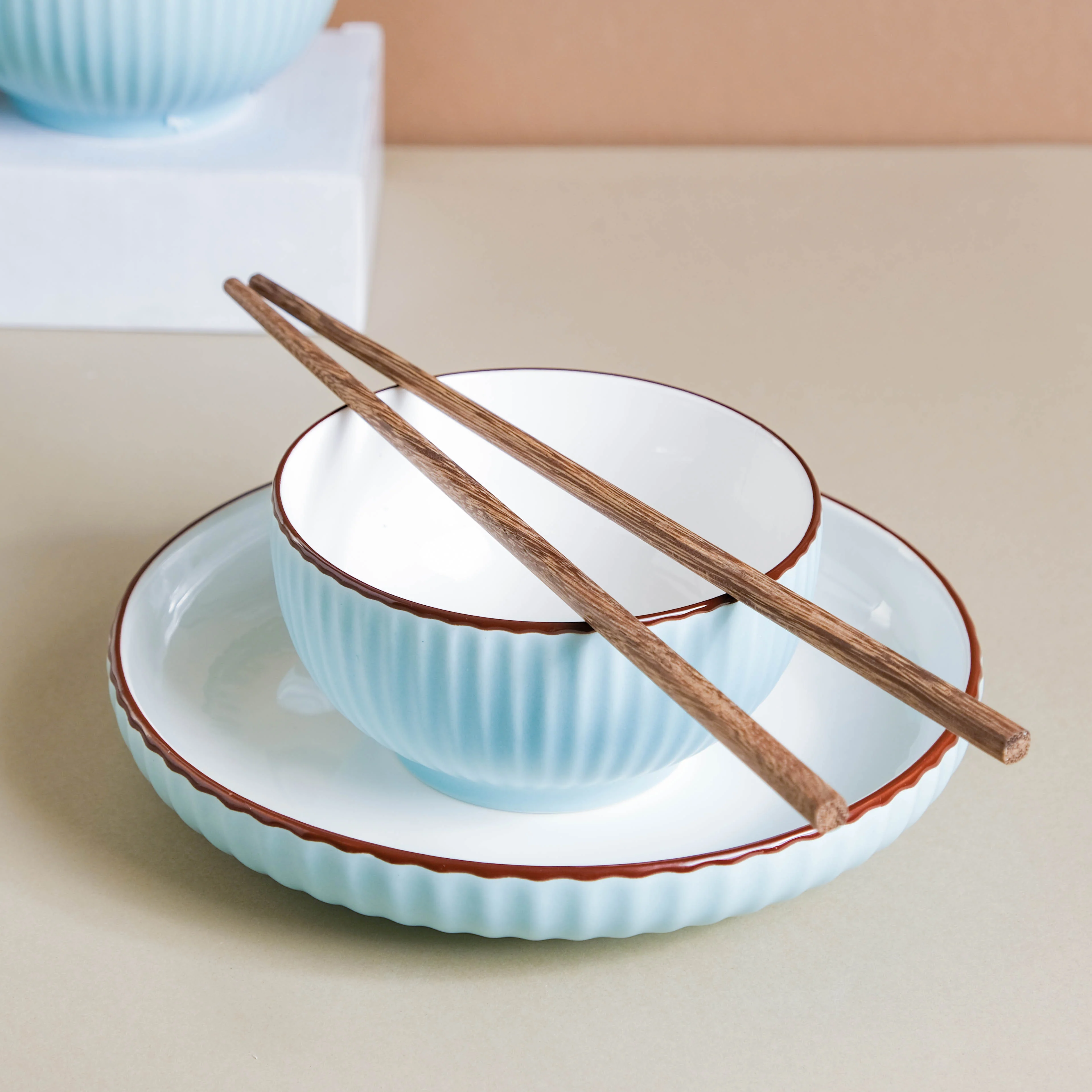 Azure 18 Piece Soup Salad Set For 4 - Image 15