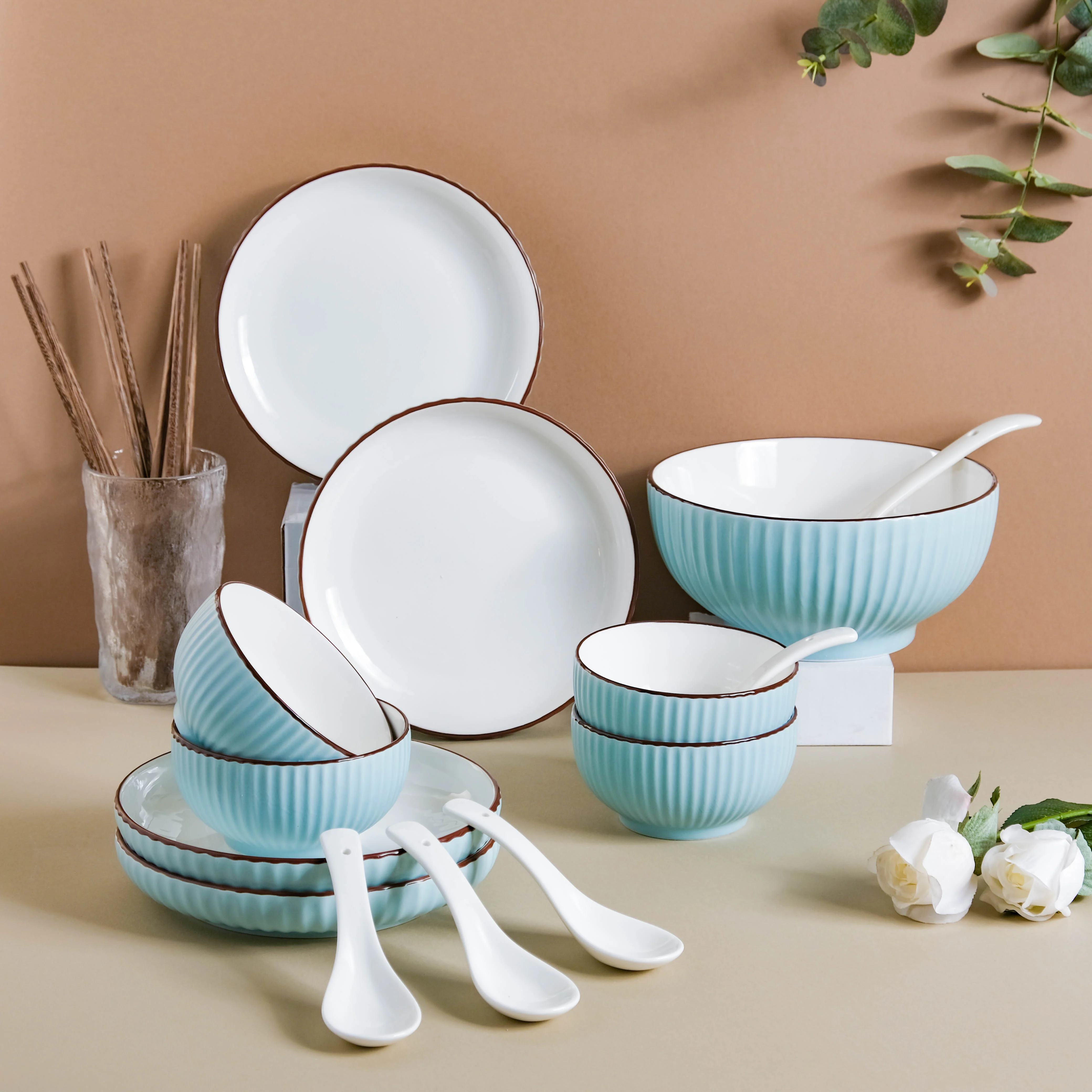 Azure 18 Piece Soup Salad Set For 4 - Image 19
