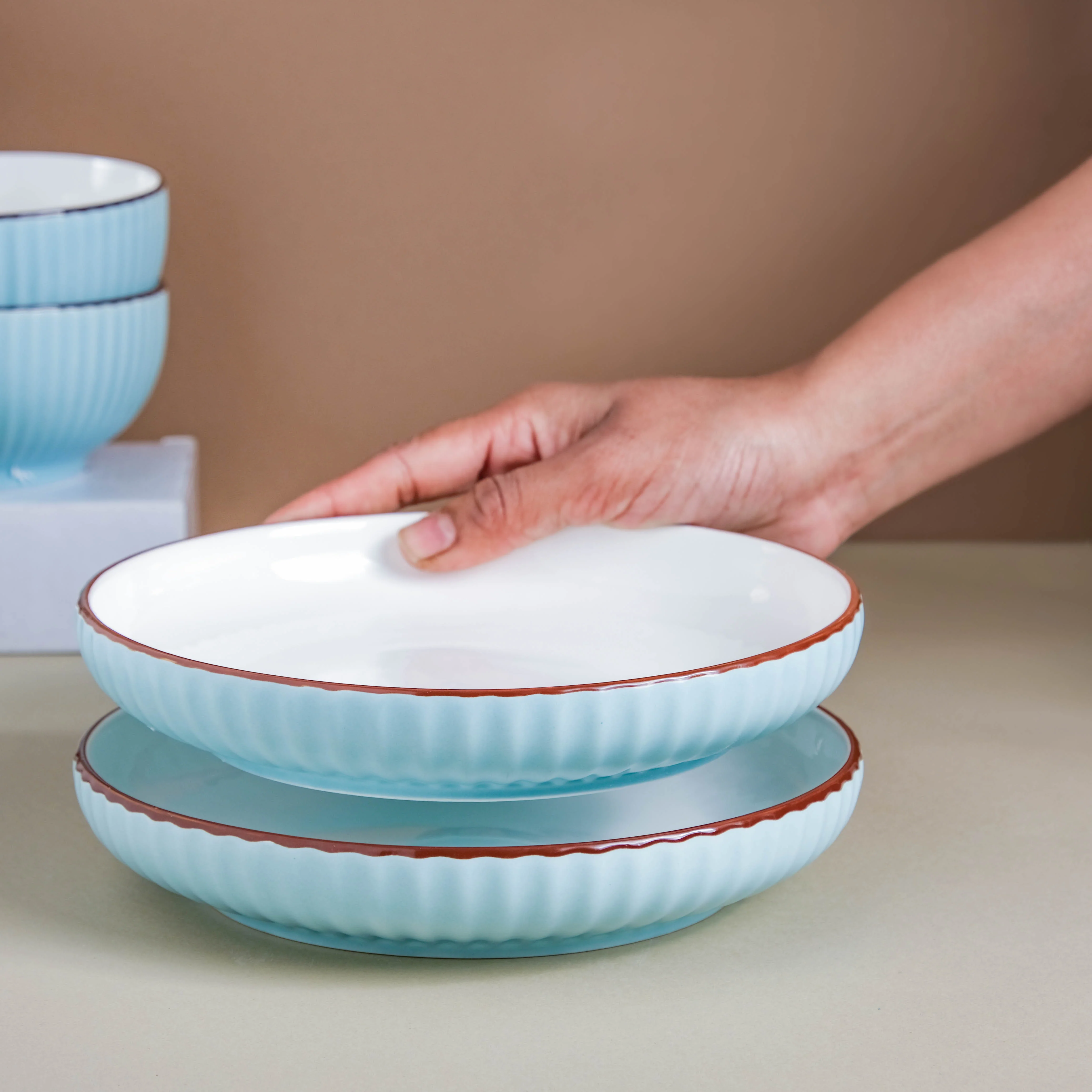 Azure 18 Piece Soup Salad Set For 4 - Image 2