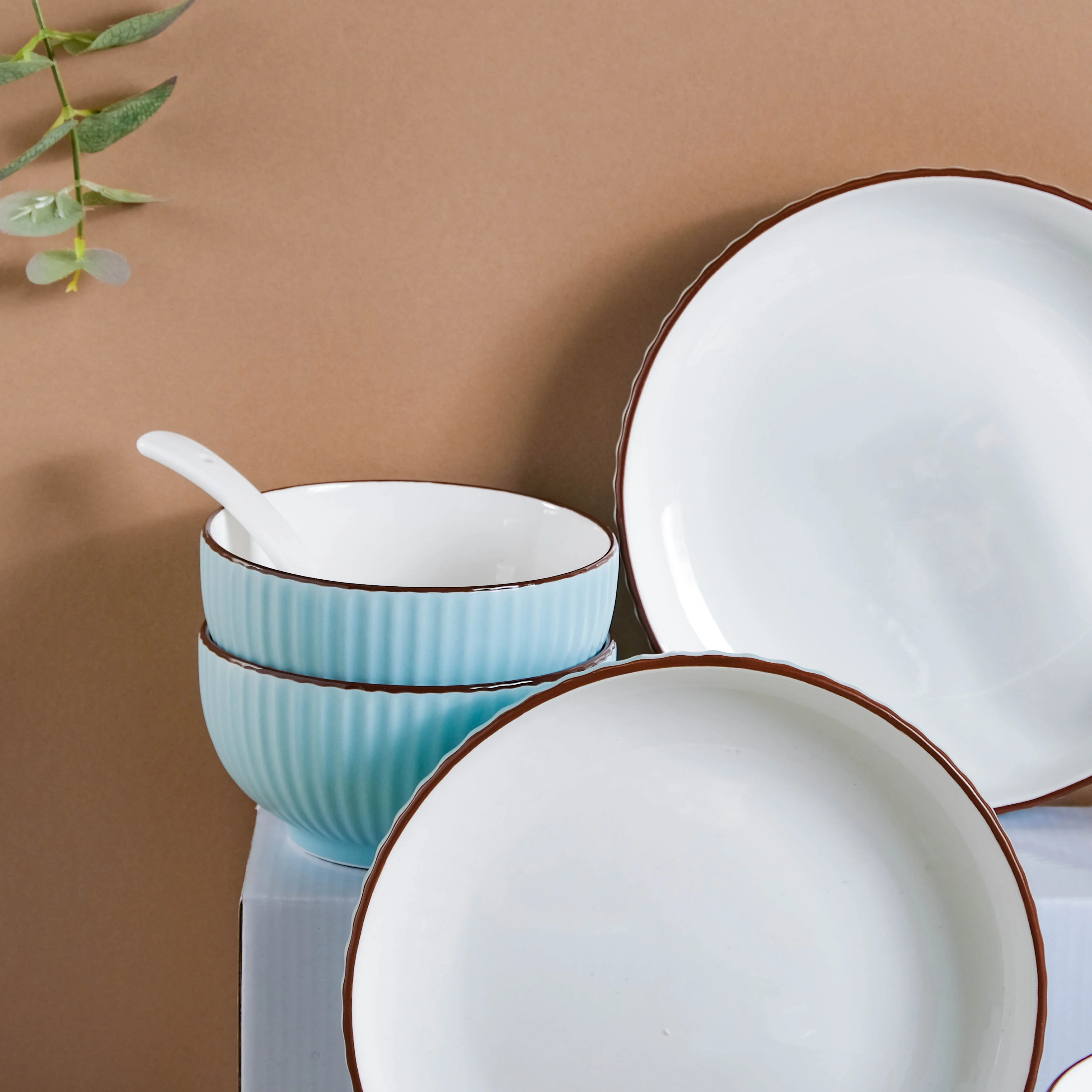 Azure 18 Piece Soup Salad Set For 4 - Image 21
