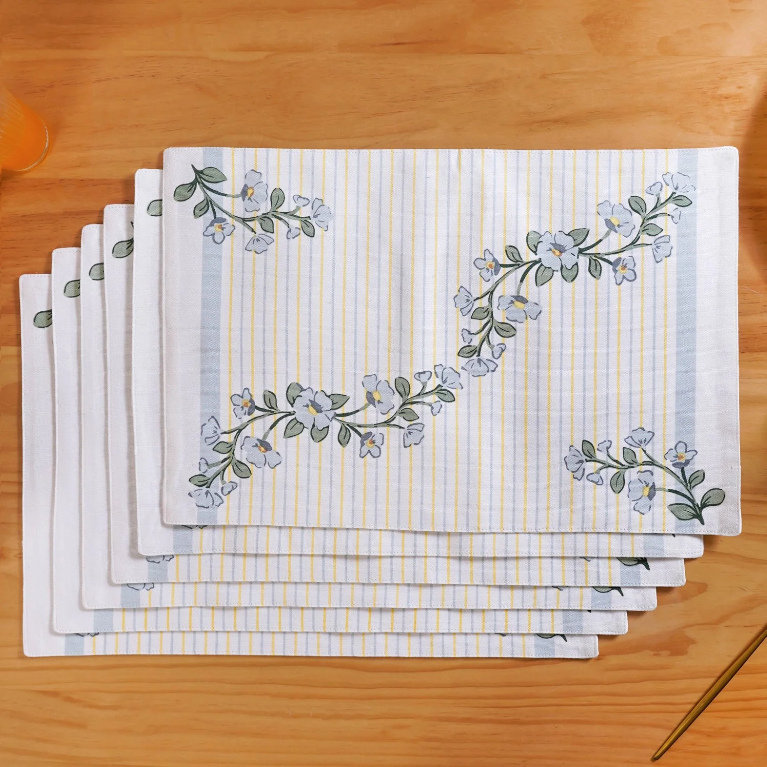 Azzuro Table Cover Placemat Runner and Napkin Set - Image 3