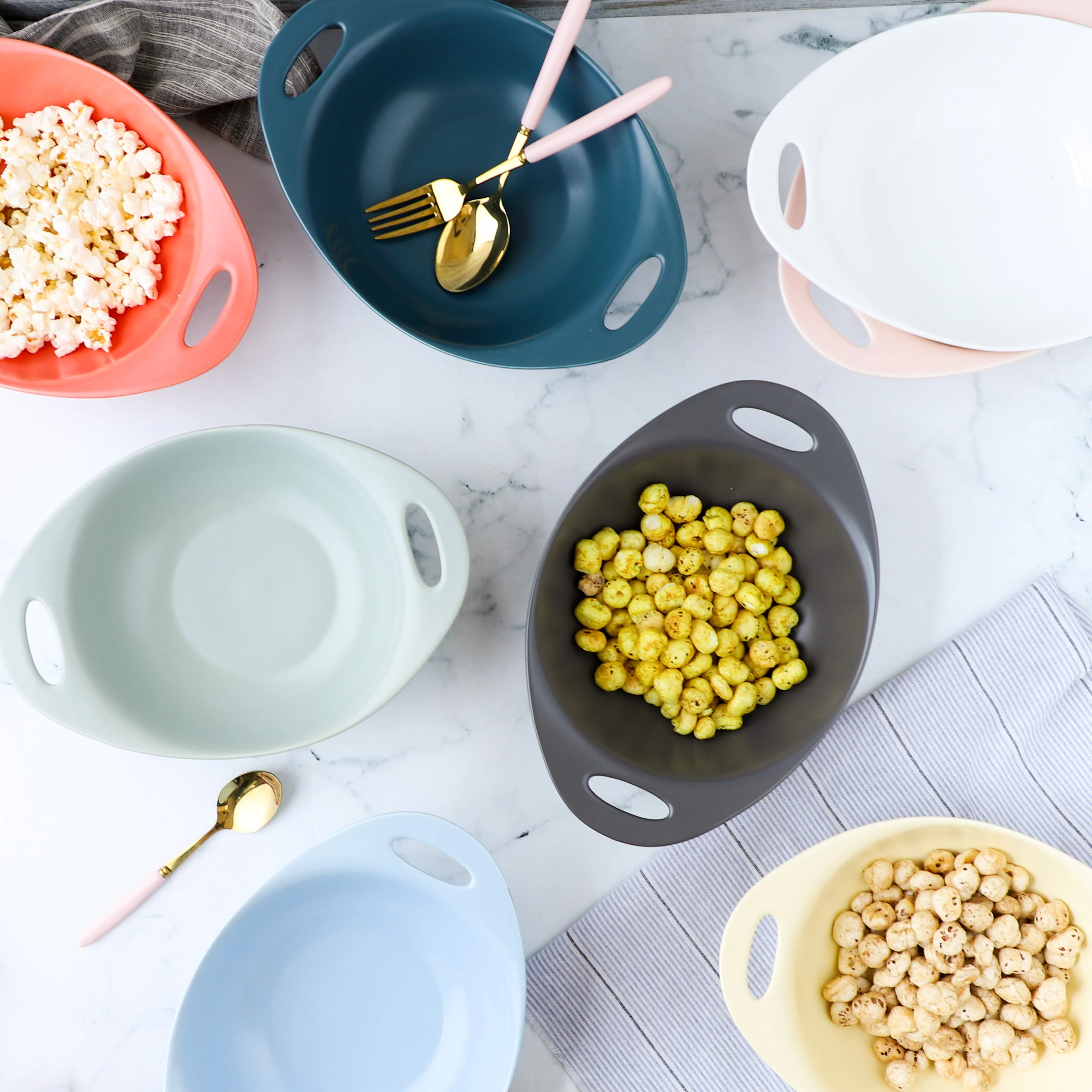 Baking Bowl With Handles Large - Image 6