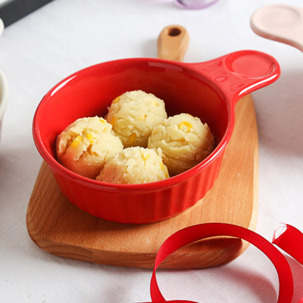 Baking Dish With Handle - Image 7