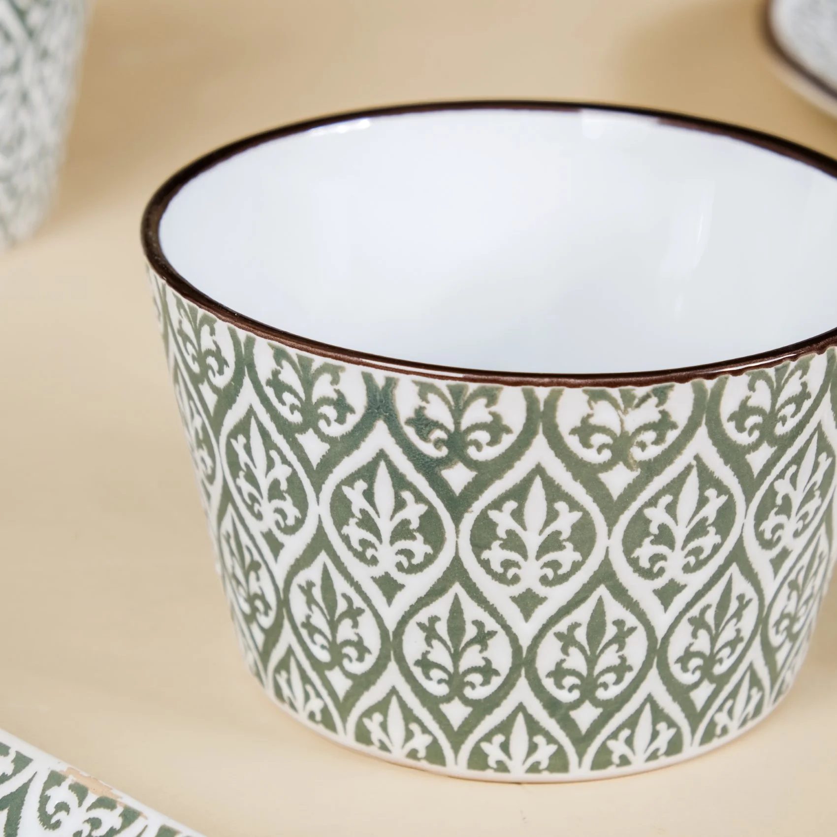 Baroque Set Of 4 Ceramic Serving Bowl Sage 650ml - Image 7