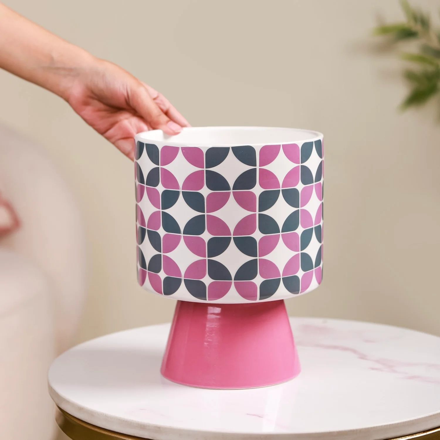 Bauhaus Ceramic Vase With Stand - Image 3