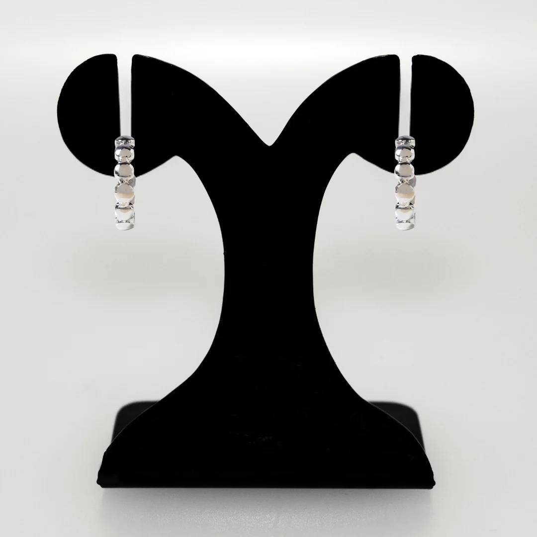 Beaded Chain Link Silver Hoop Earrings - Image 7