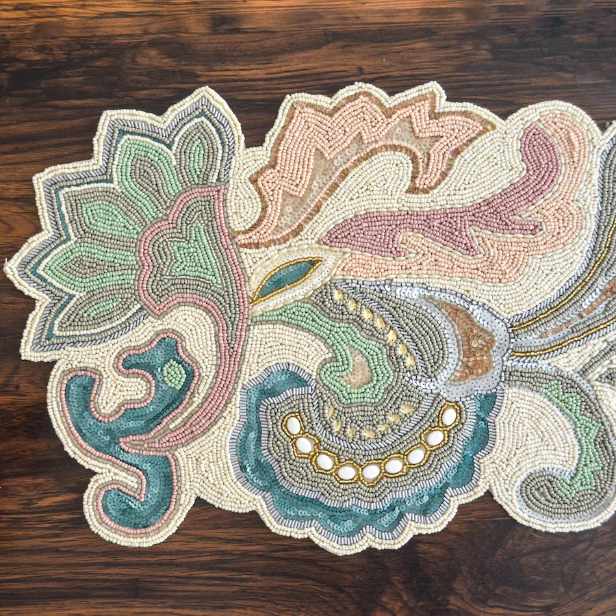 Beads Pastel Flower Runner - Image 8