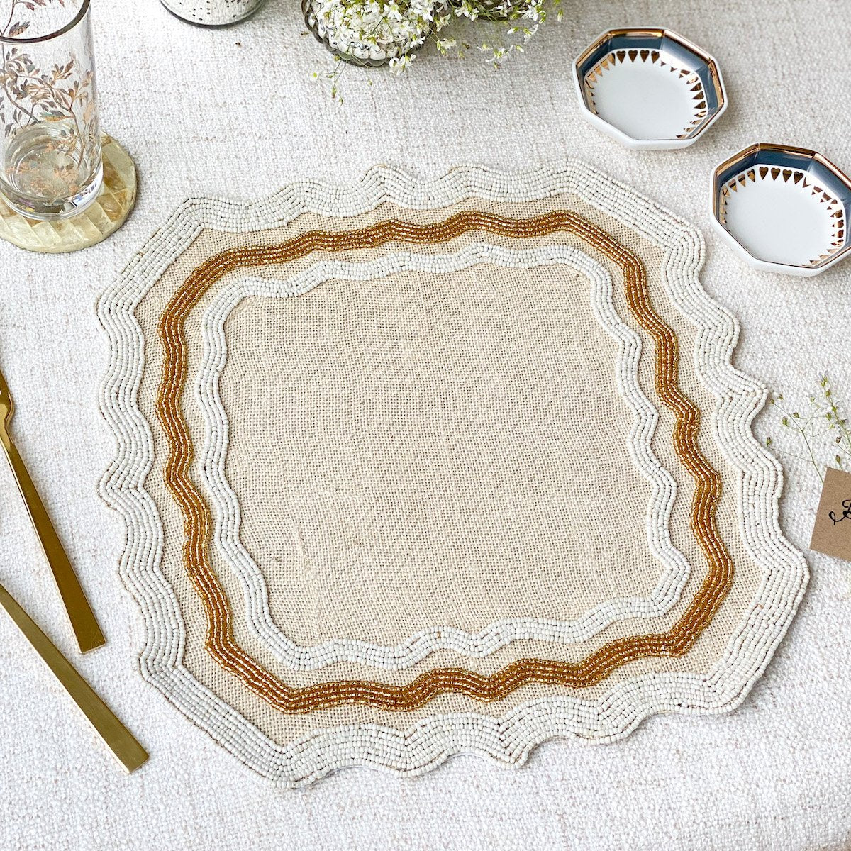 BEADS Baroque Square Table Mat - White & Gold - Image 2