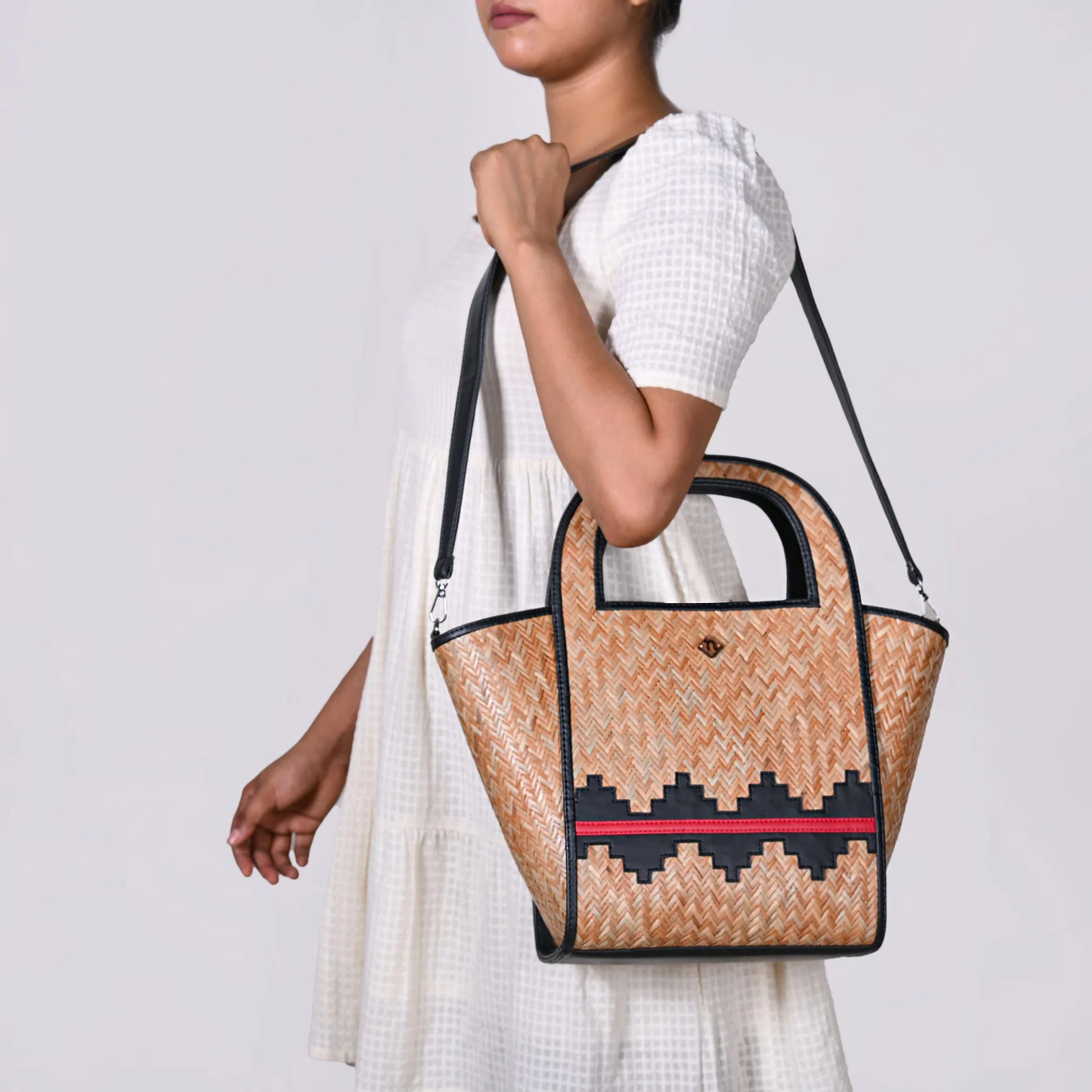 Bengal Weave Shitalpati Tote Bag - Image 5