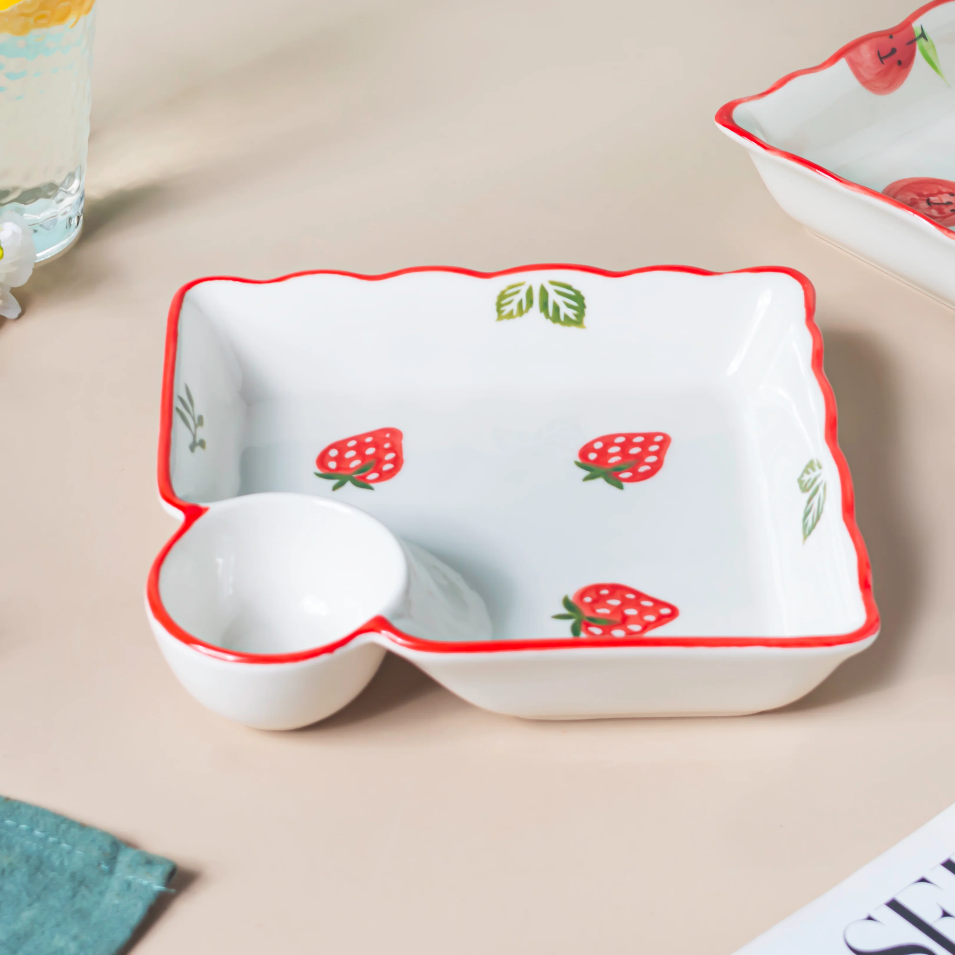 Berry Cute Strawberry Sectioned Plate Red - Image 4