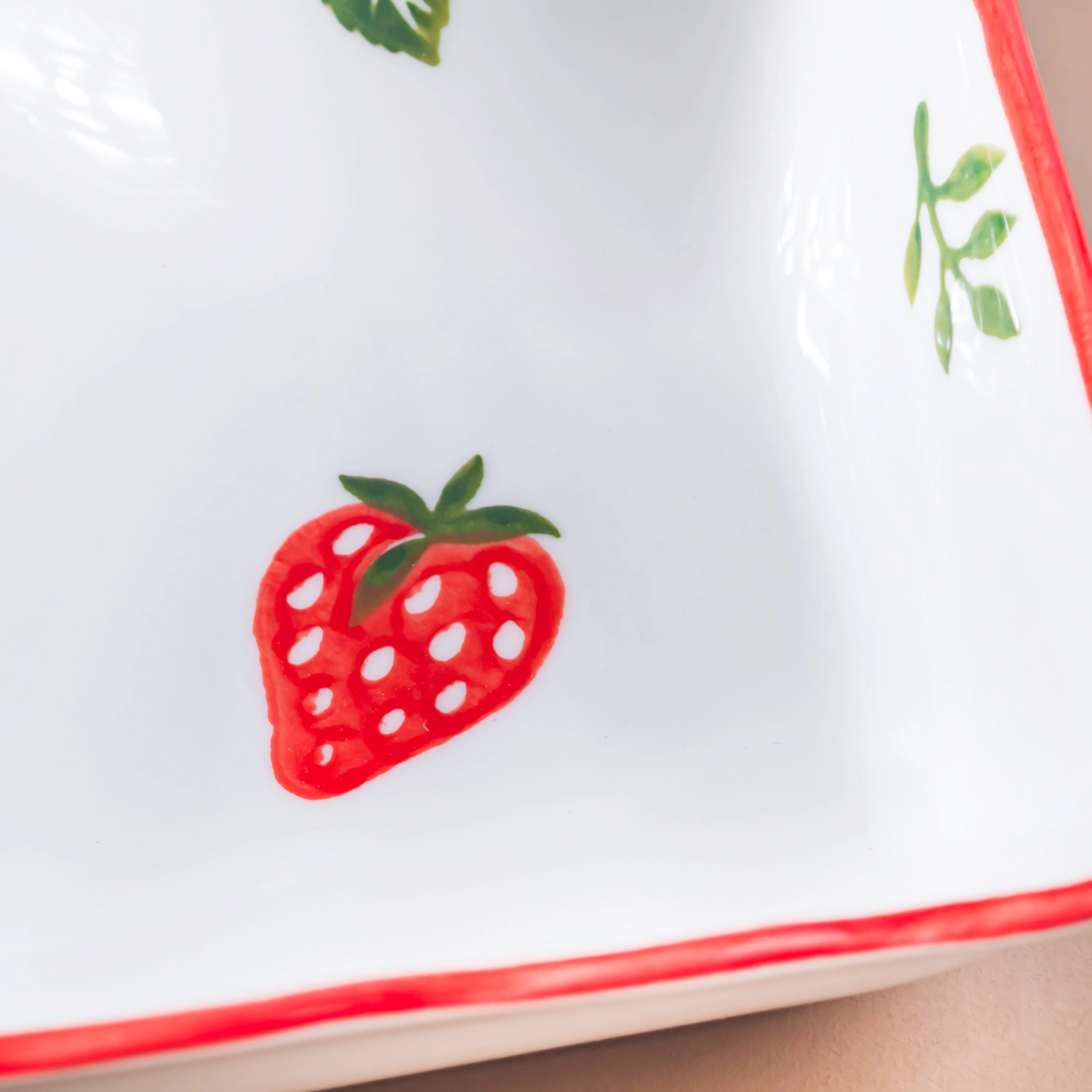 Berry Cute Strawberry Sectioned Plate Red - Image 9