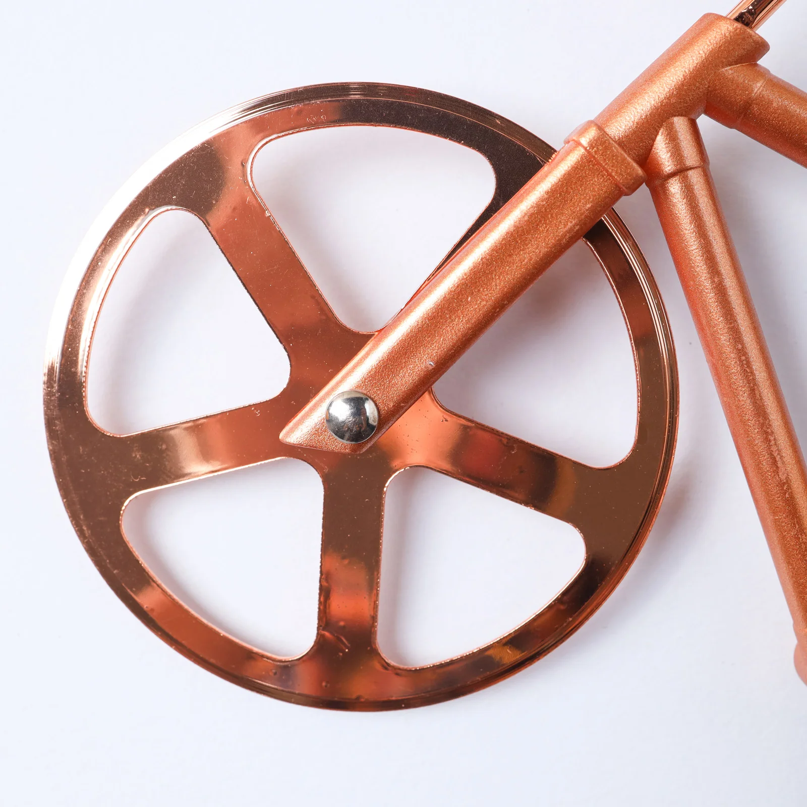 Bike Shaped Pizza Cutter - Image 6