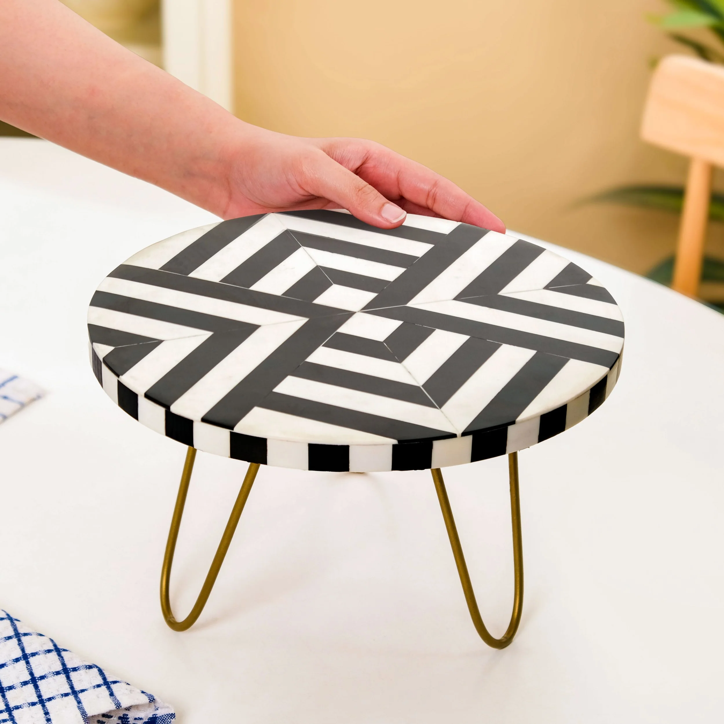 Black And White Riser Cake Stand - Image 4