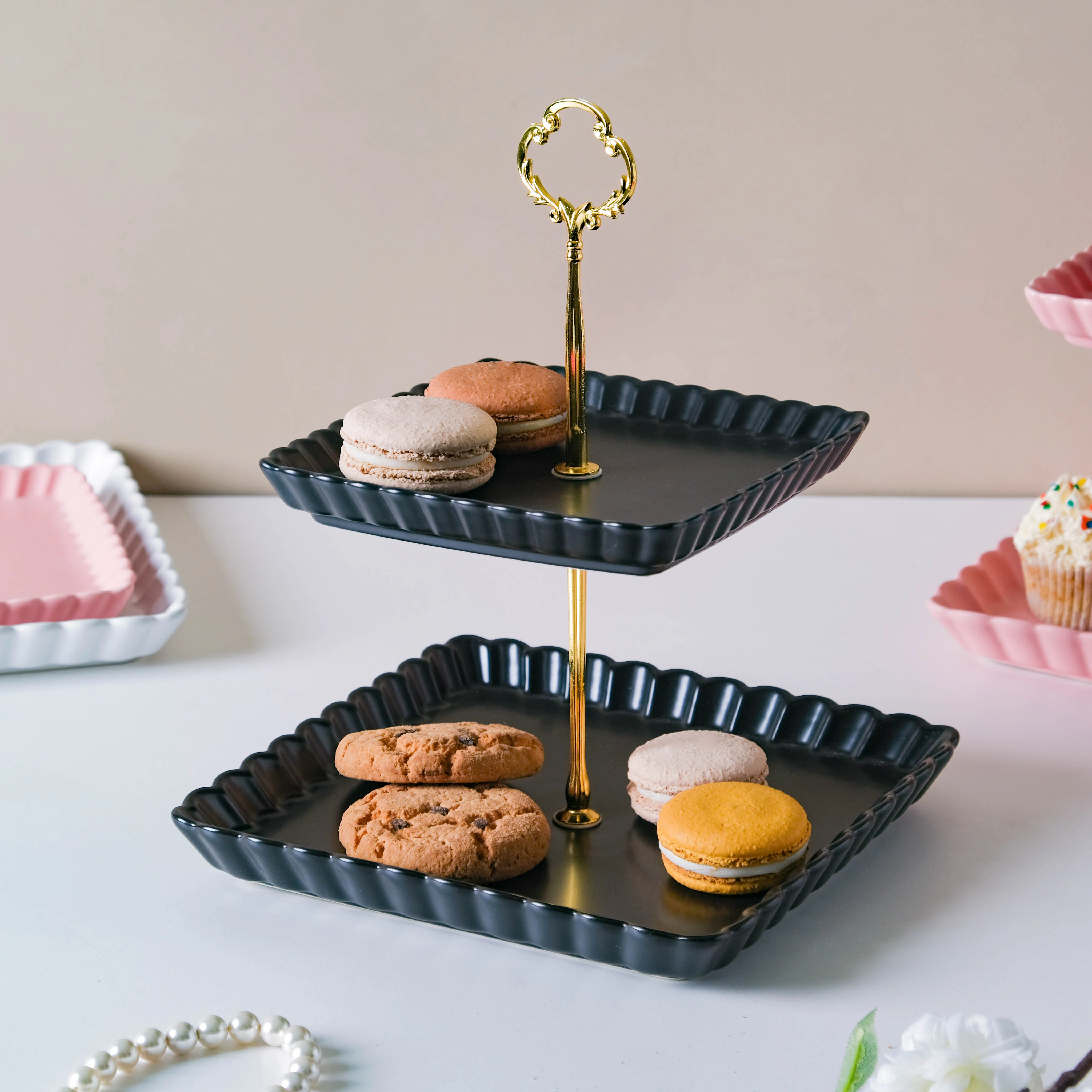 Black Berry Square 2-tier Cupcake Stand - Image 3