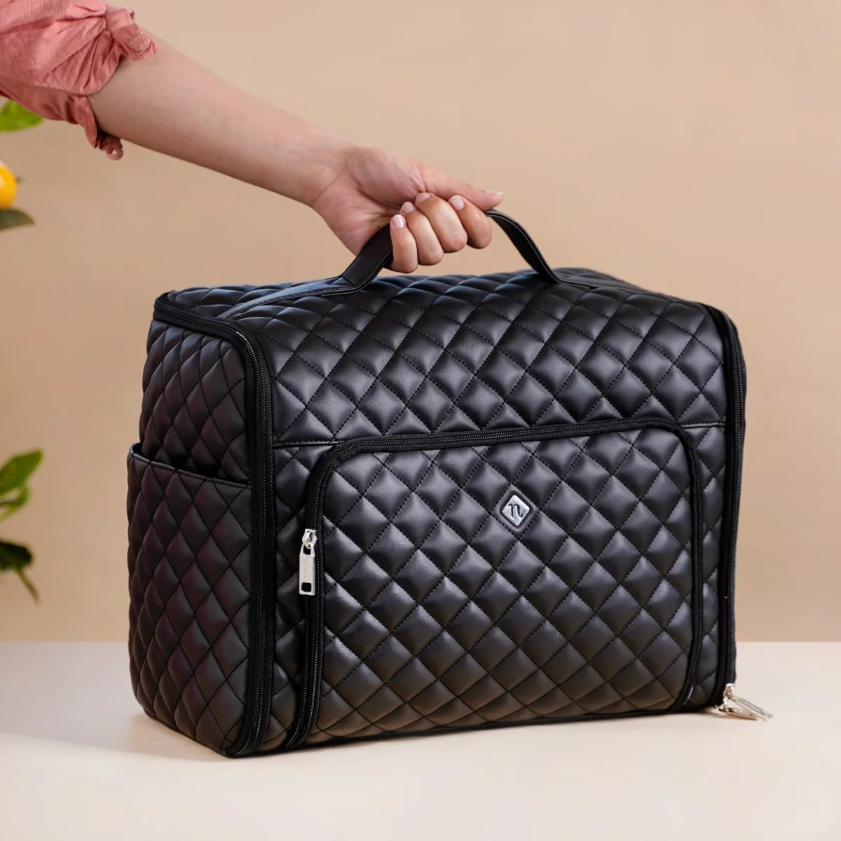 Black Carry On Travel Bag - Image 9