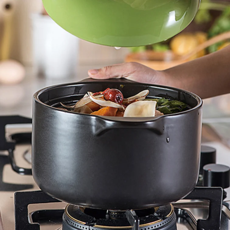 Black Cooking Pot - Image 6