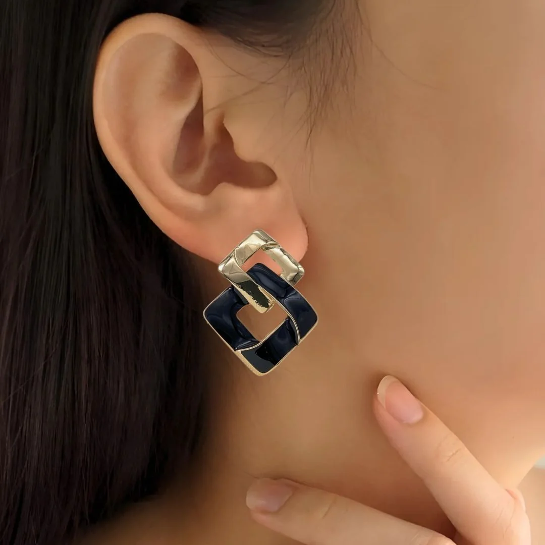 Black Crossing Square Earrings - Image 2