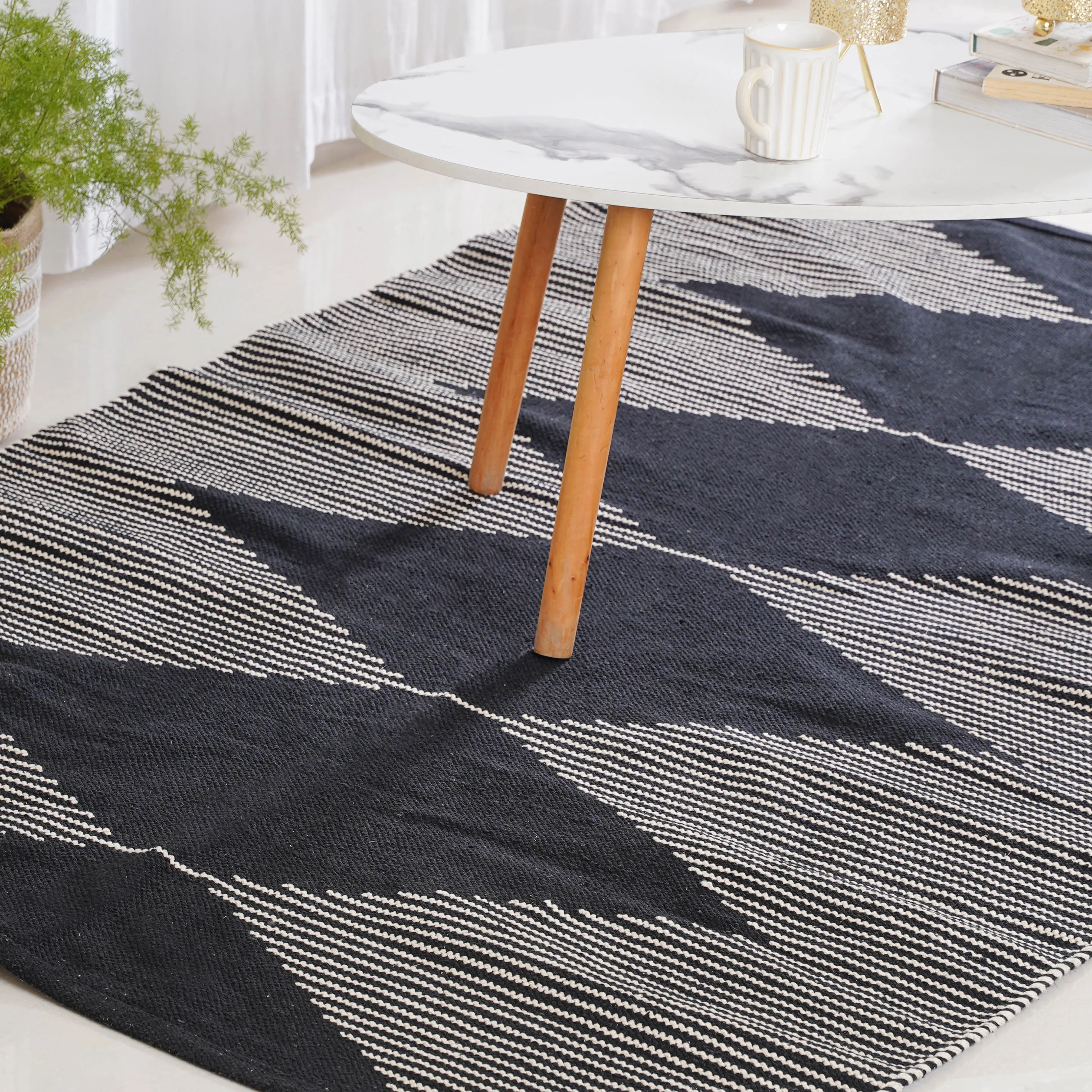 Black Diamond Rug for Living Room - Image 10