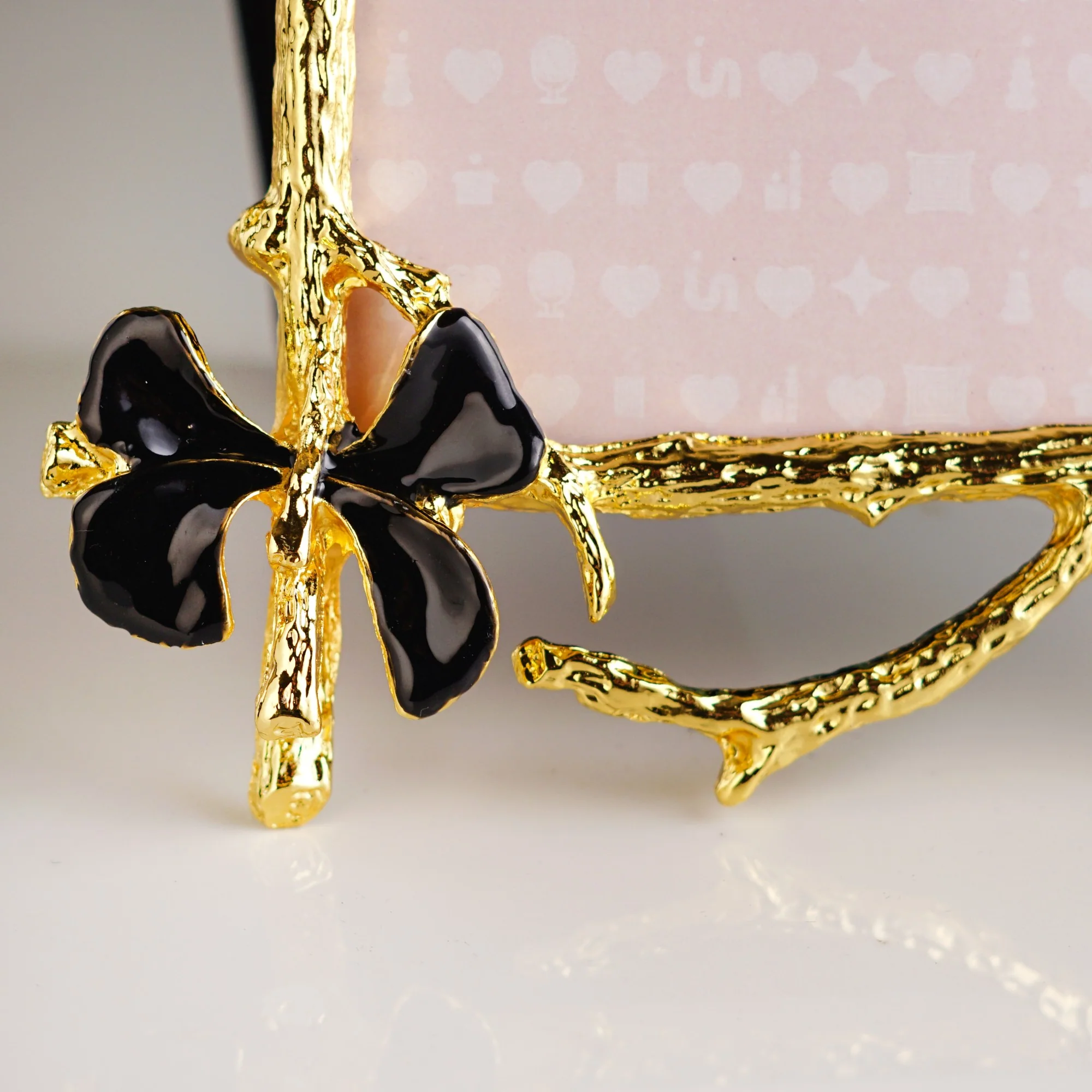Black Gold Art Photo Frame Small 10x15cm - Image 2