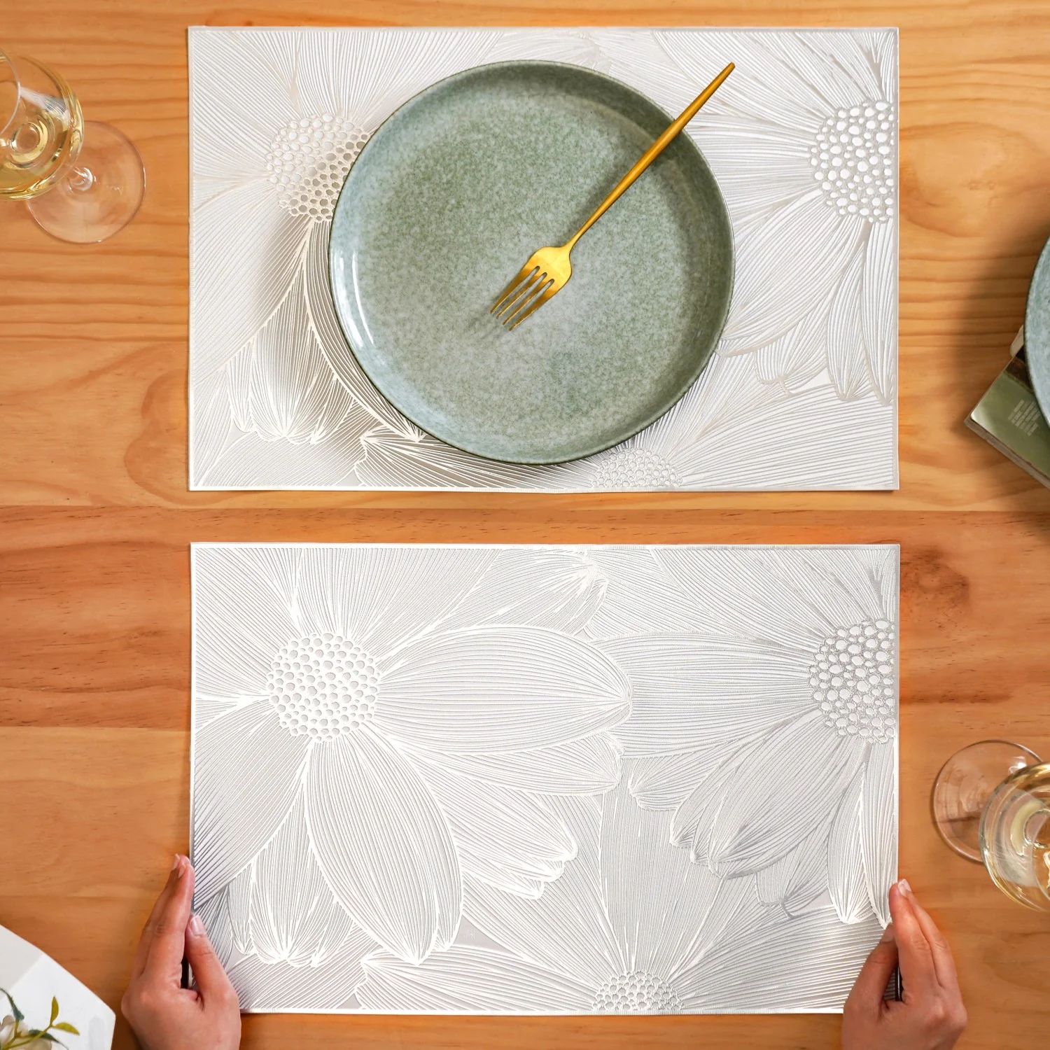 Blooming Flower Silver Table Mat Set Of 6 - Image 2