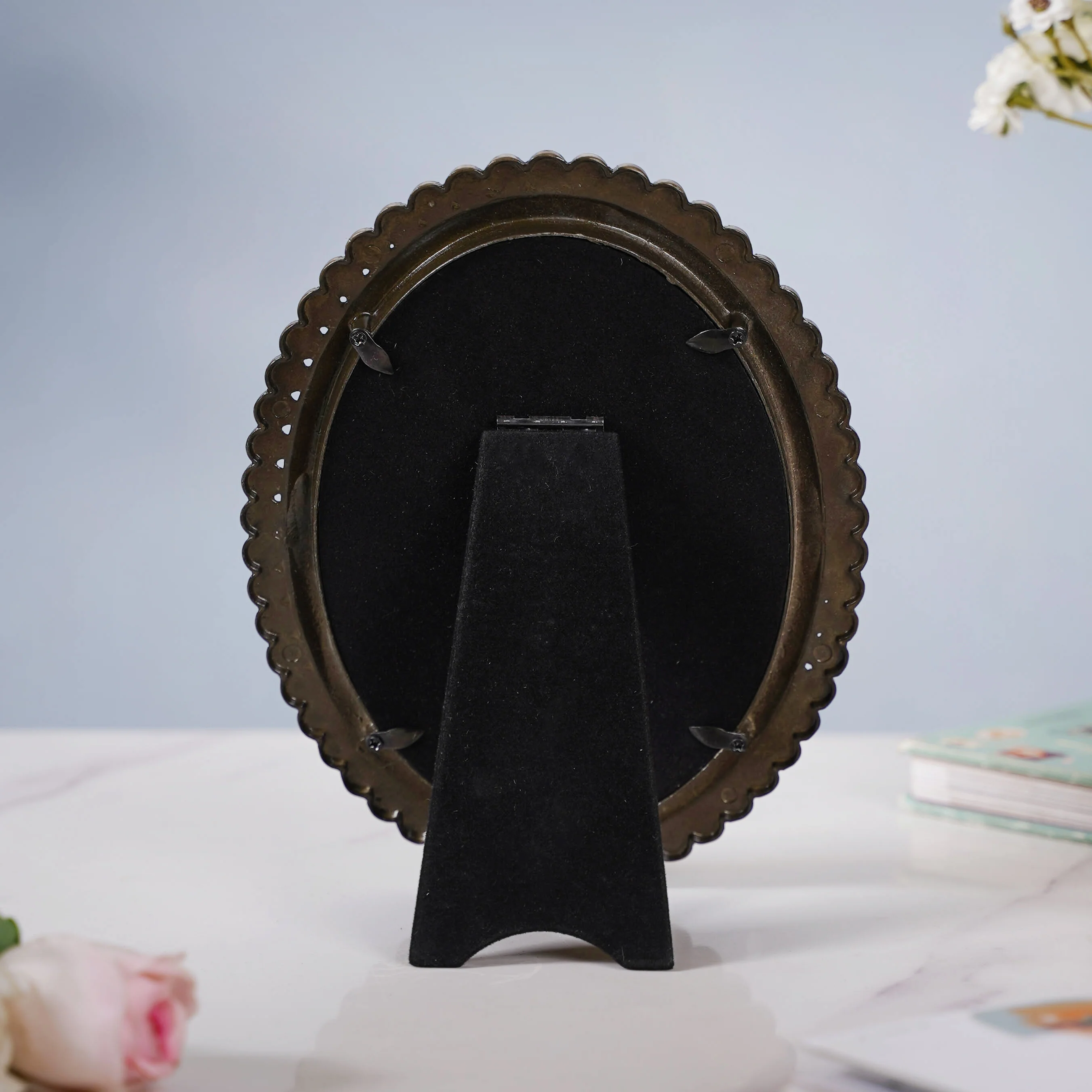 Blue Oval Photo Frame - Image 6